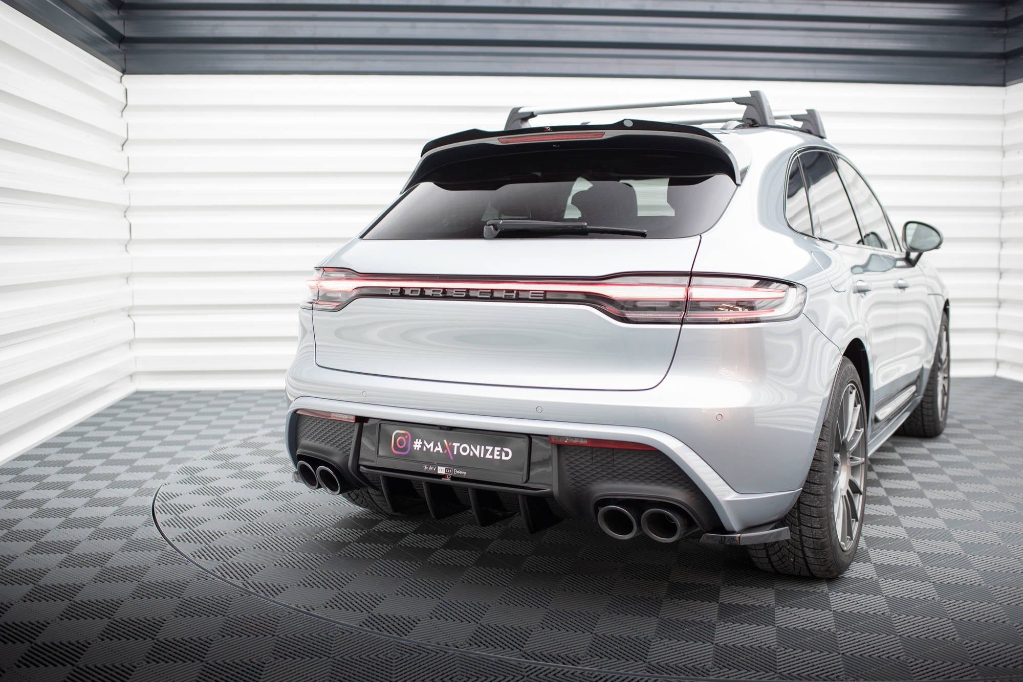 Maxton Design Difusor trasero para Porsche Macan Mk1 Facelift 2 - imagen 1