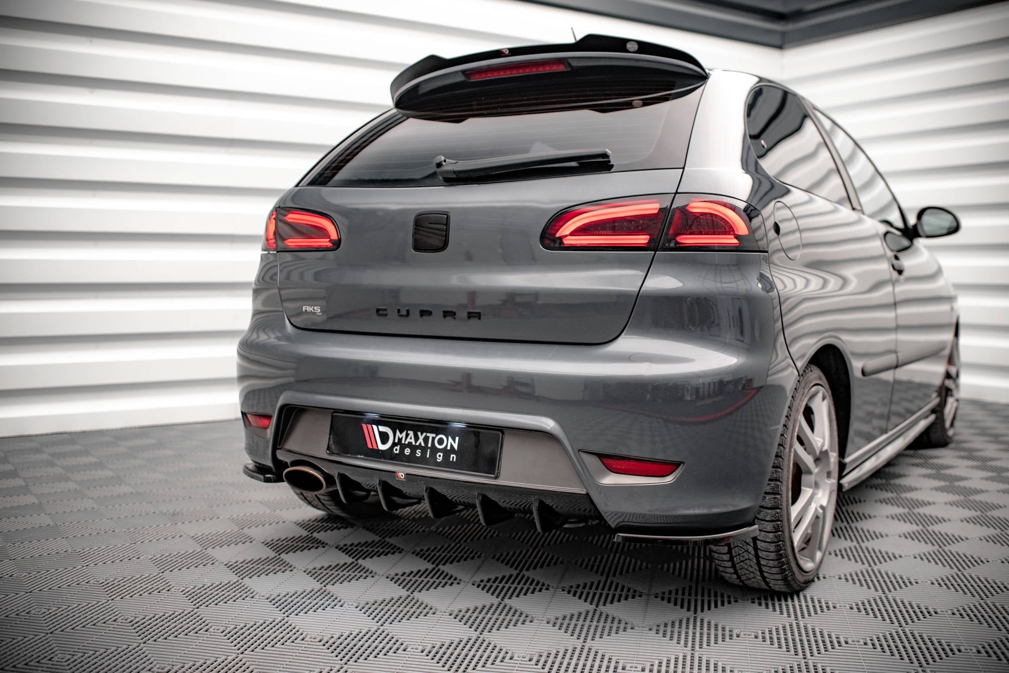 Maxton Design Difusor trasero para Seat Ibiza Cupra Mk3 - imagen 4