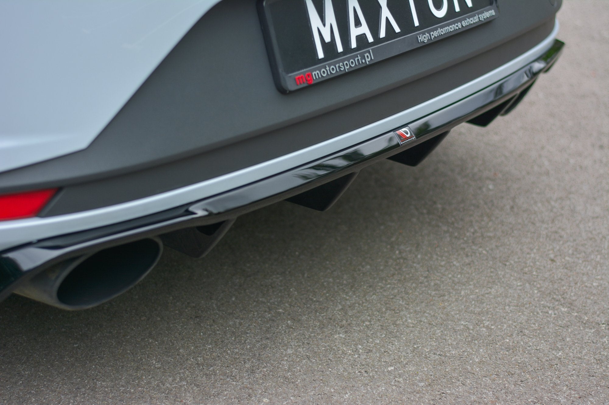Maxton Design Difusor trasero para Seat Leon Mk3 Cupra - imagen 2