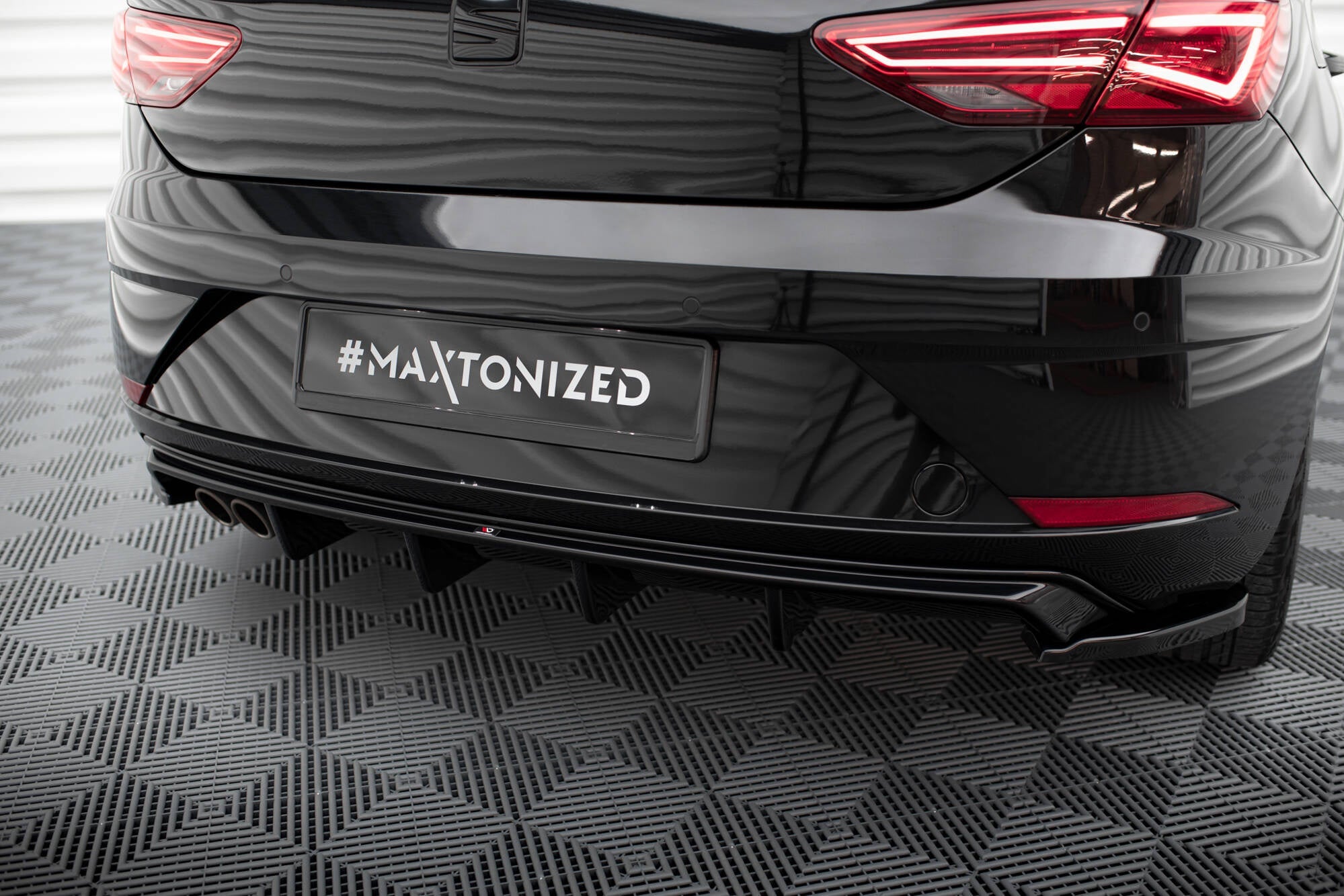 Maxton Design Difusor trasero para Seat Leon Mk3 Facelift - imagen 1