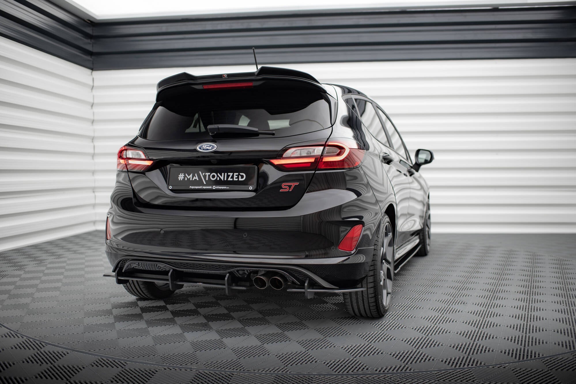 Maxton Design Street Pro Rear Valance para Ford Fiesta Mk8 ST - imagen 3