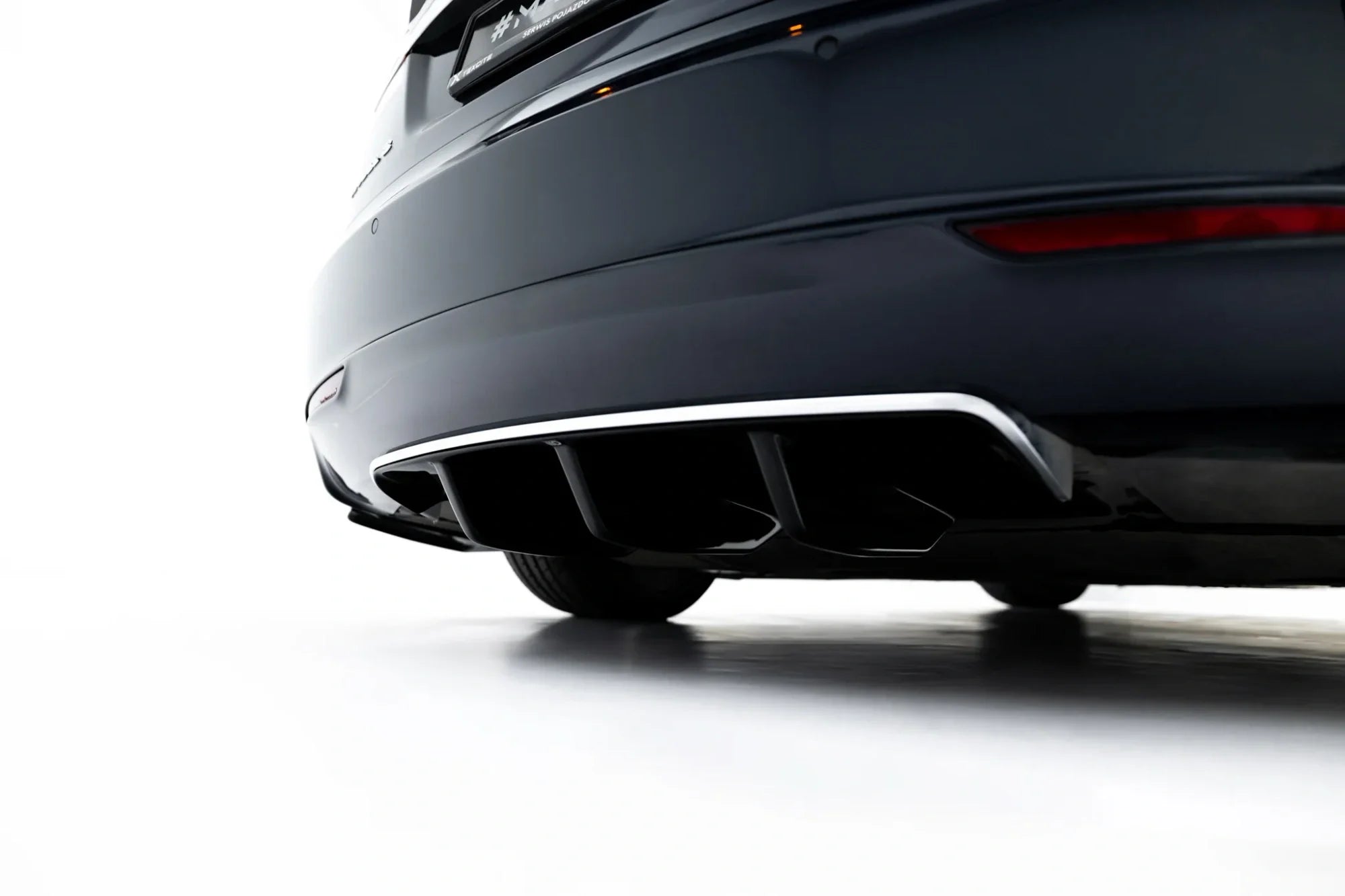 Maxton Design Difusor trasero para Tesla Model S Mk1 - imagen 2