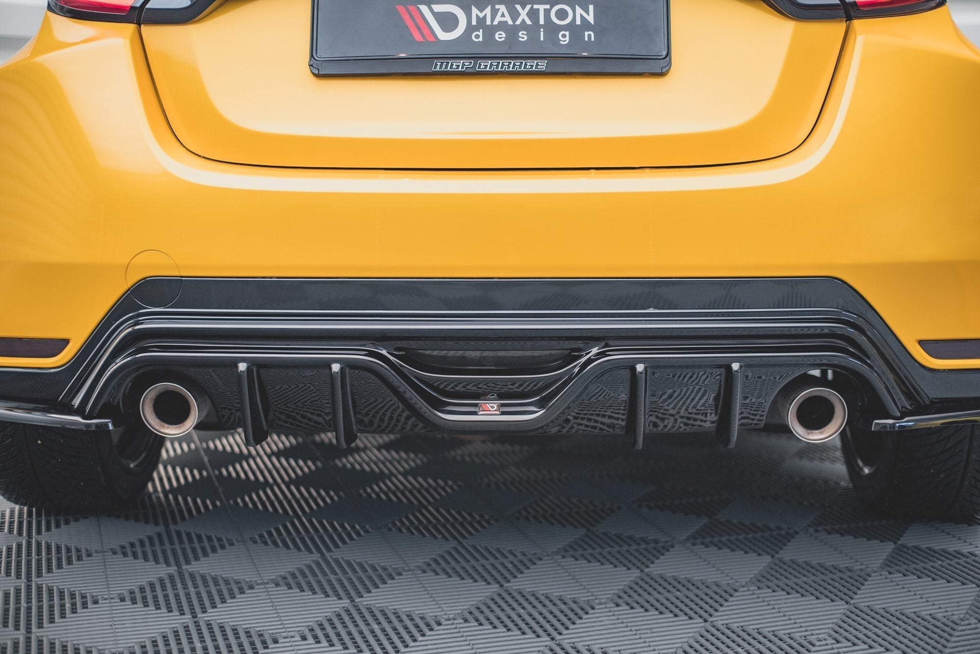 Maxton Design Difusor trasero para Toyota GR Yaris Mk4 - imagen 2
