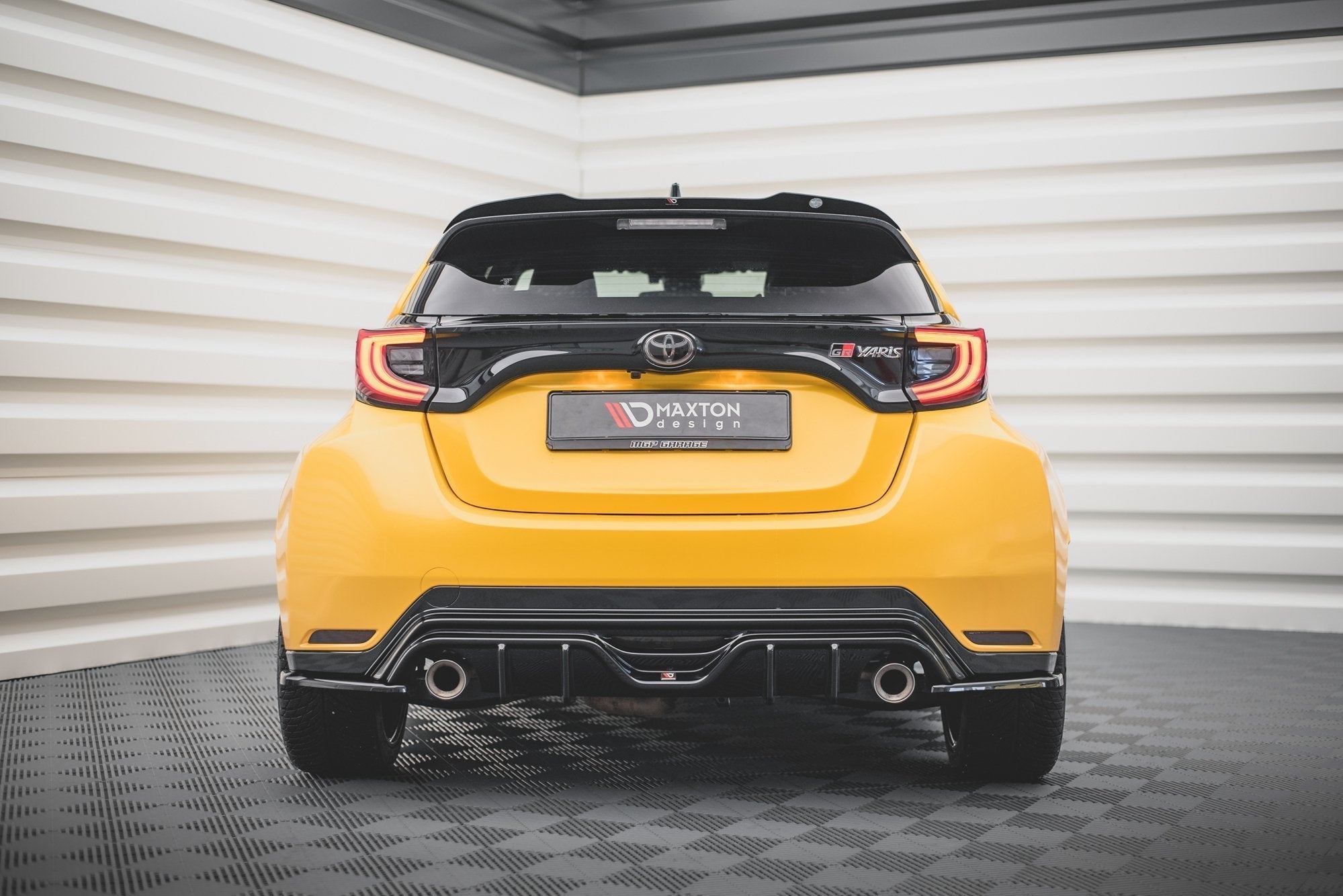 Maxton Design Difusor trasero para Toyota GR Yaris Mk4 - imagen 3
