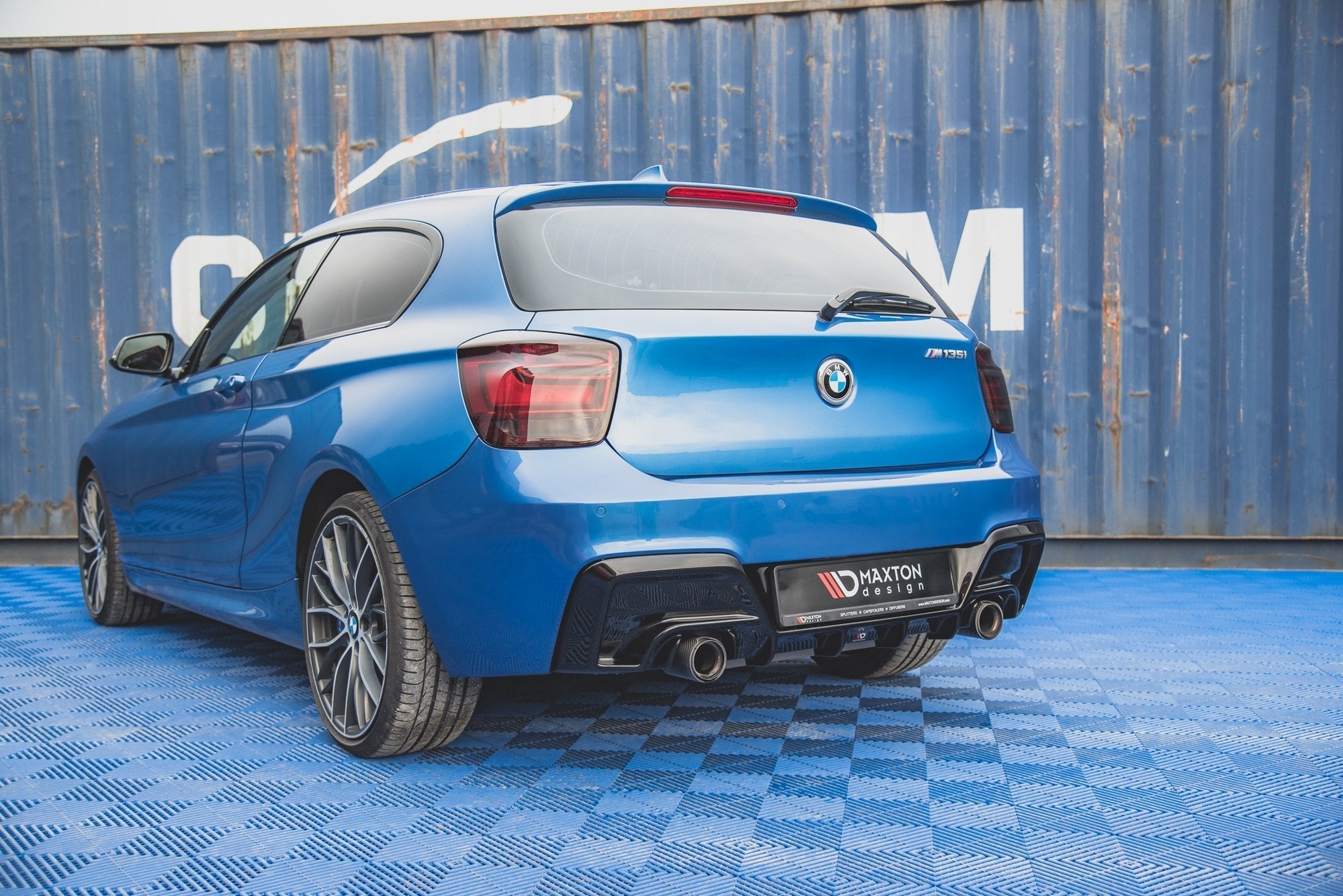 Maxton Design Difusor trasero V.1 para BMW M135i F20 - imagen 2