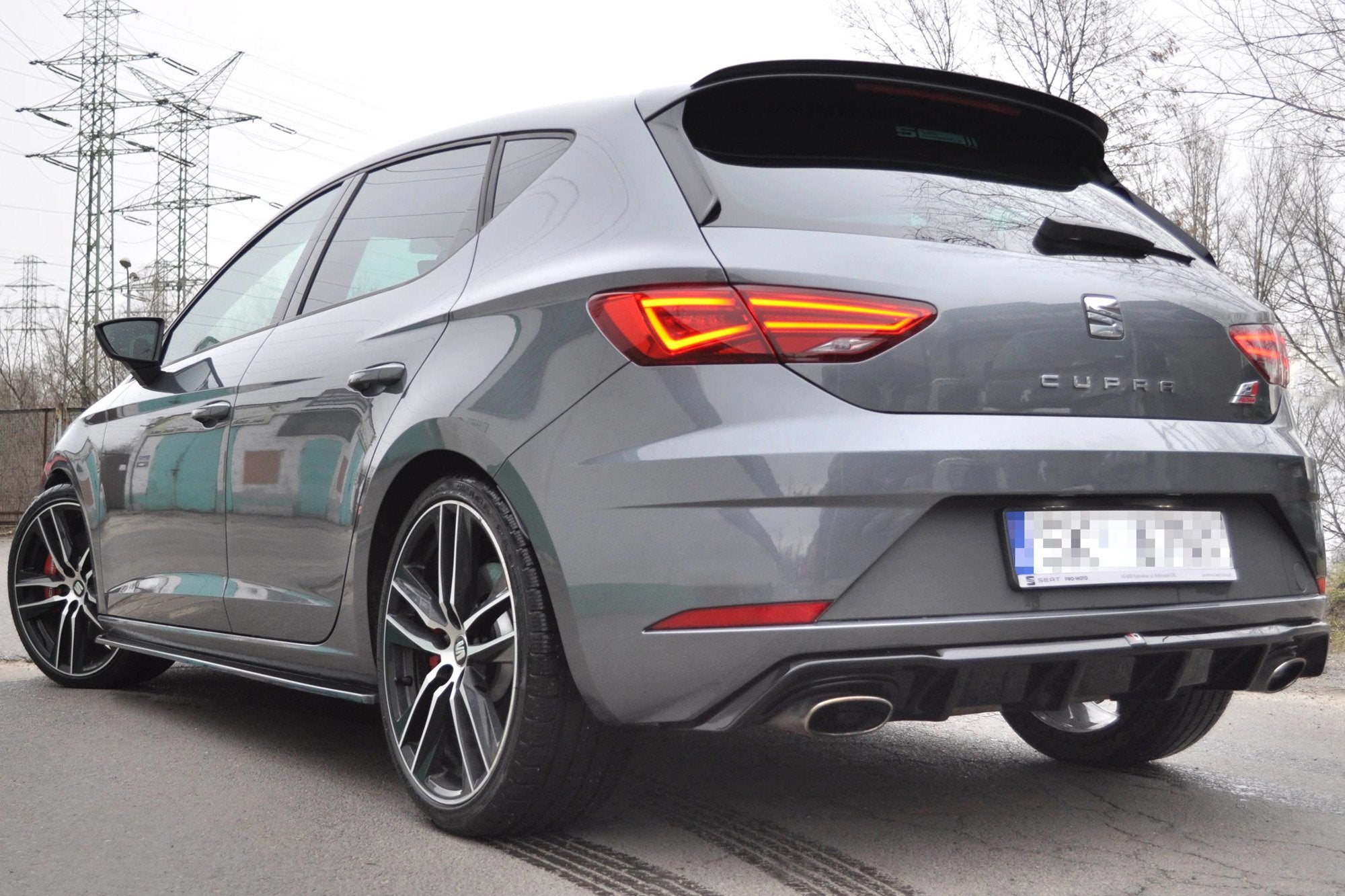 Maxton Design Difusor trasero V.1 para Seat Leon Cupra Mk3 Facelift Hatchback - imagen 4