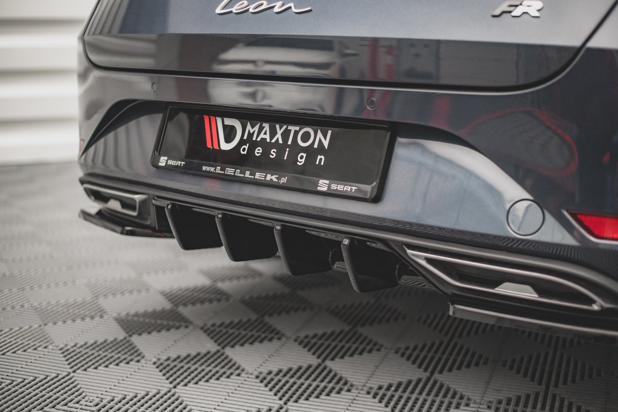 Maxton Design Difusor trasero V.1 para Seat Leon FR ST Mk4 - imagen 2