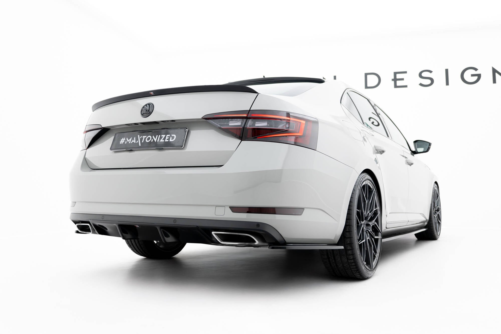 Maxton Design Difusor trasero V.1 para Skoda Superb Liftback / Combi Mk3 - imagen 3