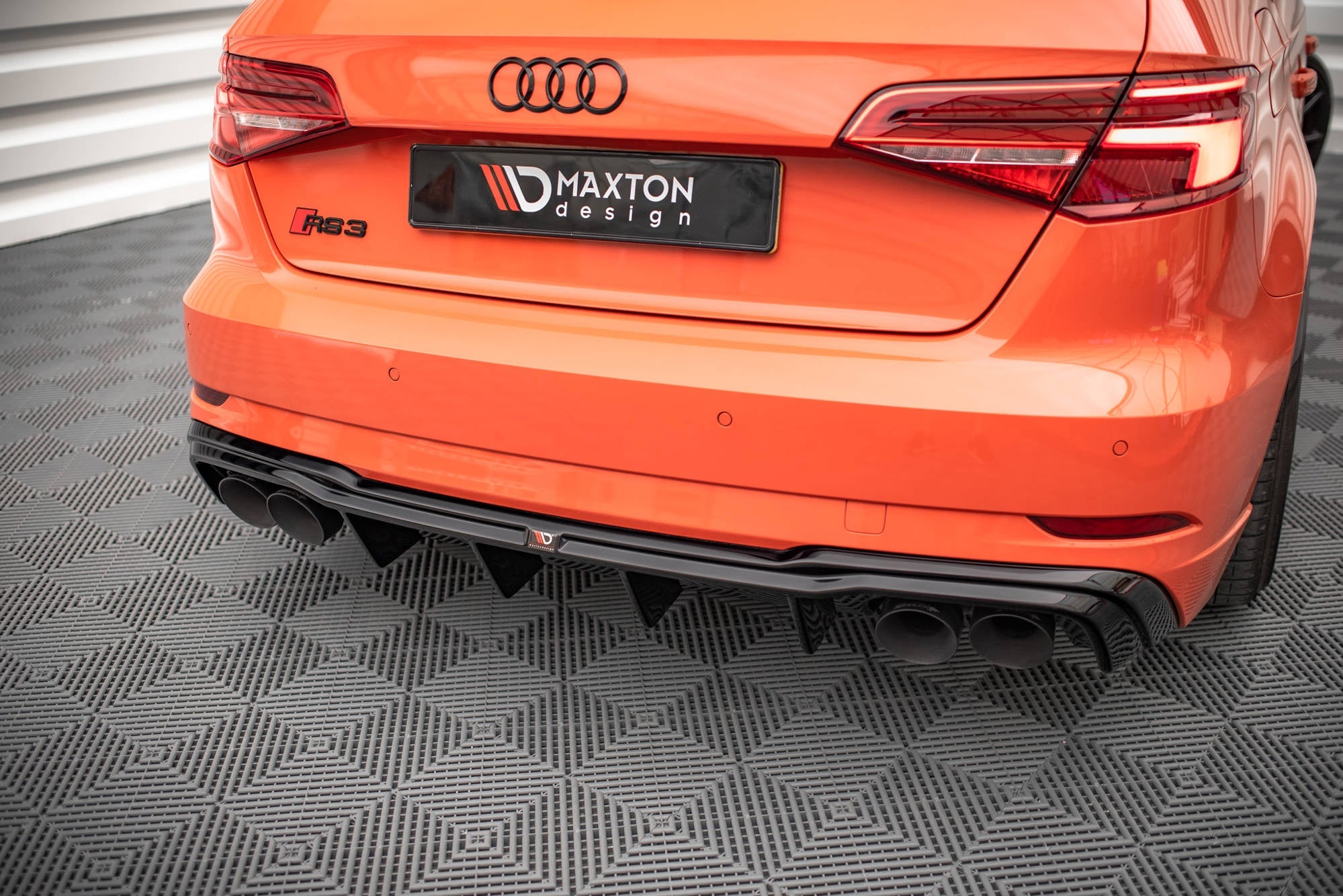 Maxton Design Difusor trasero V.2 para Audi RS3 Sportback 8V Facelift - imagen 1