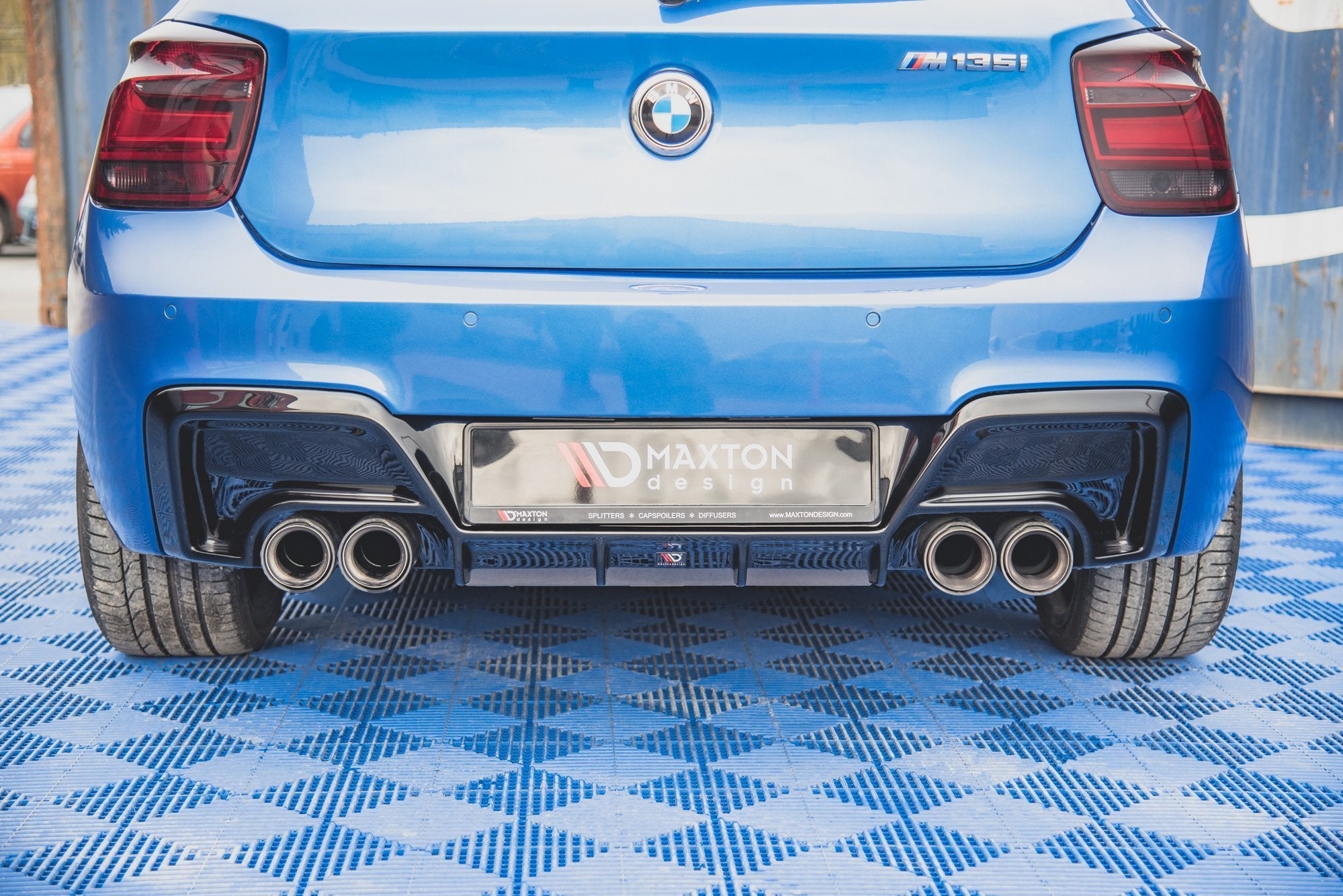 Maxton Design Difusor trasero V.2 para BMW M135i F20 - imagen 1