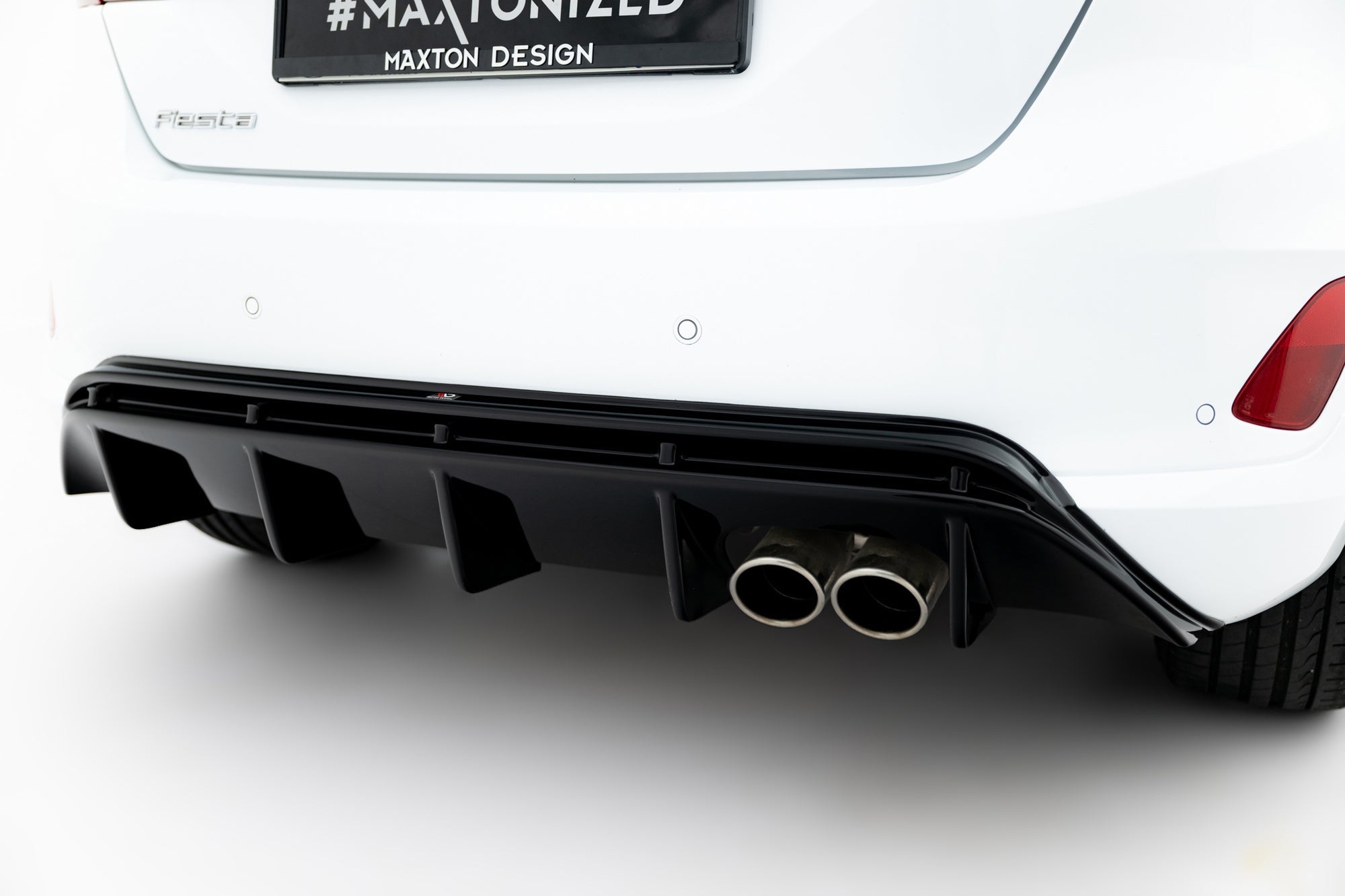 Maxton Design Difusor trasero V.2 para Ford FIesta Mk8 ST - imagen 4