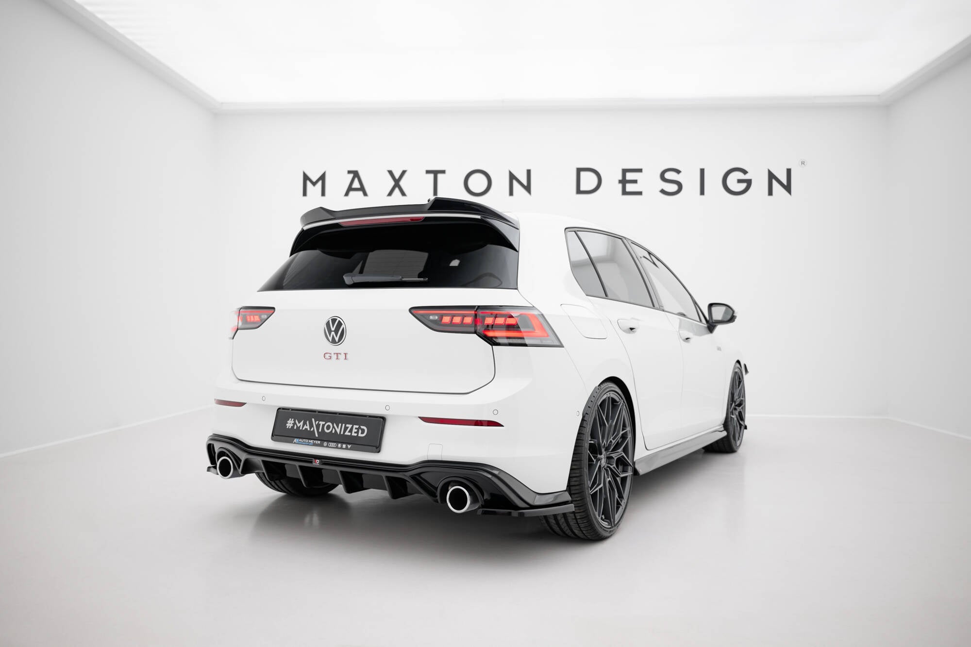 Maxton Design Difusor trasero V.2 para Volkswagen Golf GTI Mk8 - imagen 4