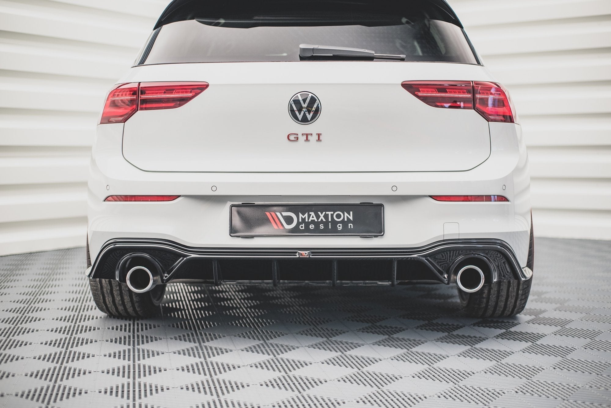 Maxton Design Difusor trasero V.2 para Volkswagen Golf GTI Mk8 - imagen 8