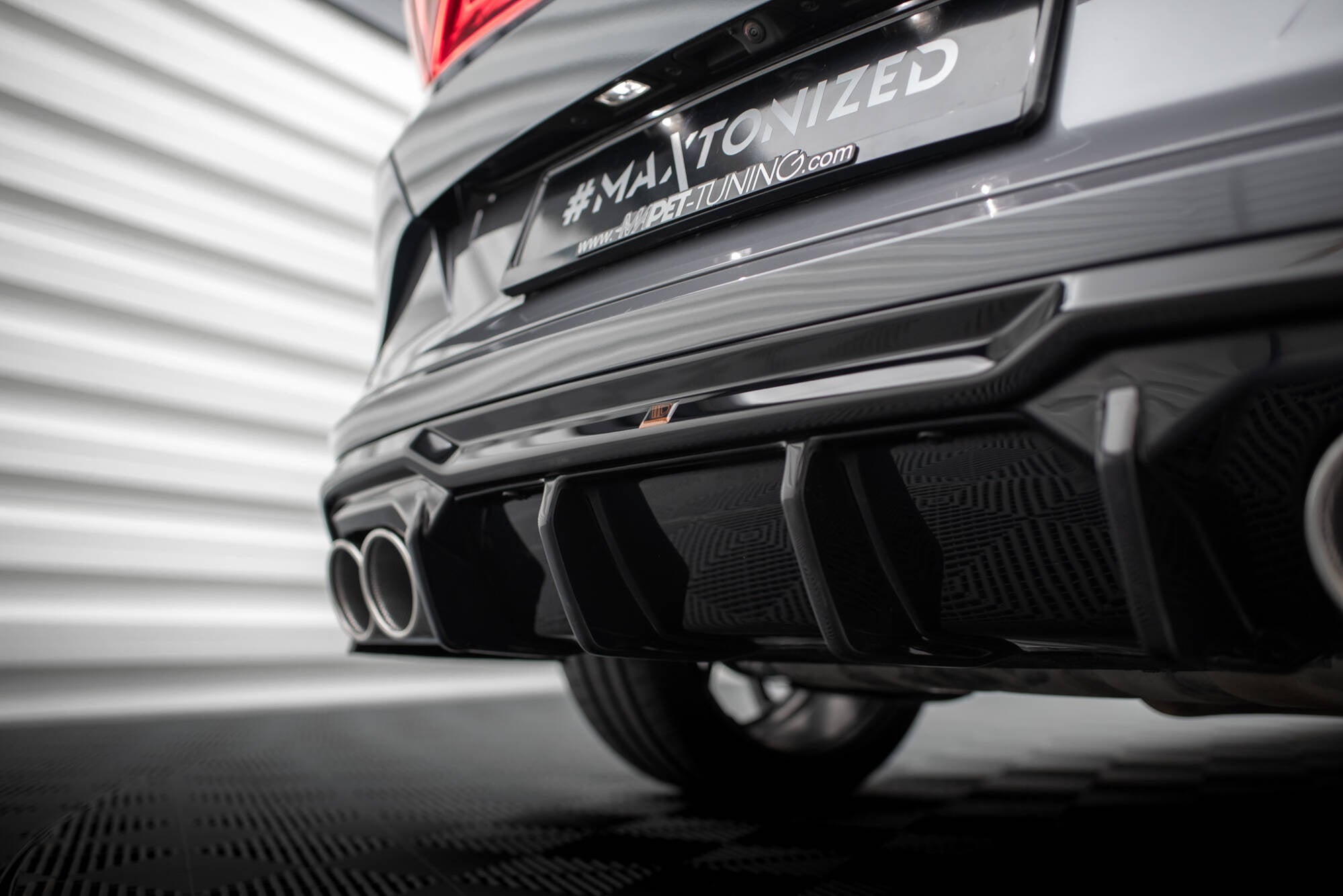 Maxton Design Difusor trasero V.3 + Exhaust Ends Imitation para Cupra Formentor Mk1 Facelift - imagen 5