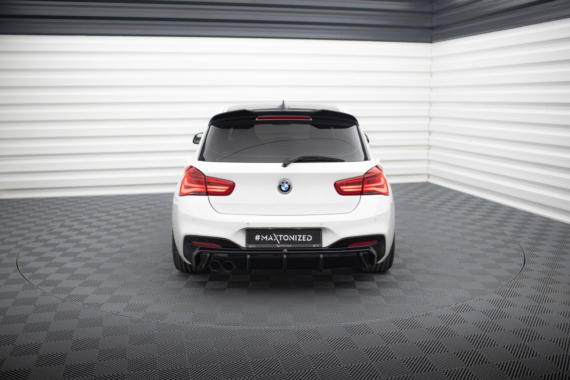 Maxton Design Difusor trasero V.3 para BMW 1 M-Pack F20 Facelift (Single side dual Exhaust version) - imagen 2