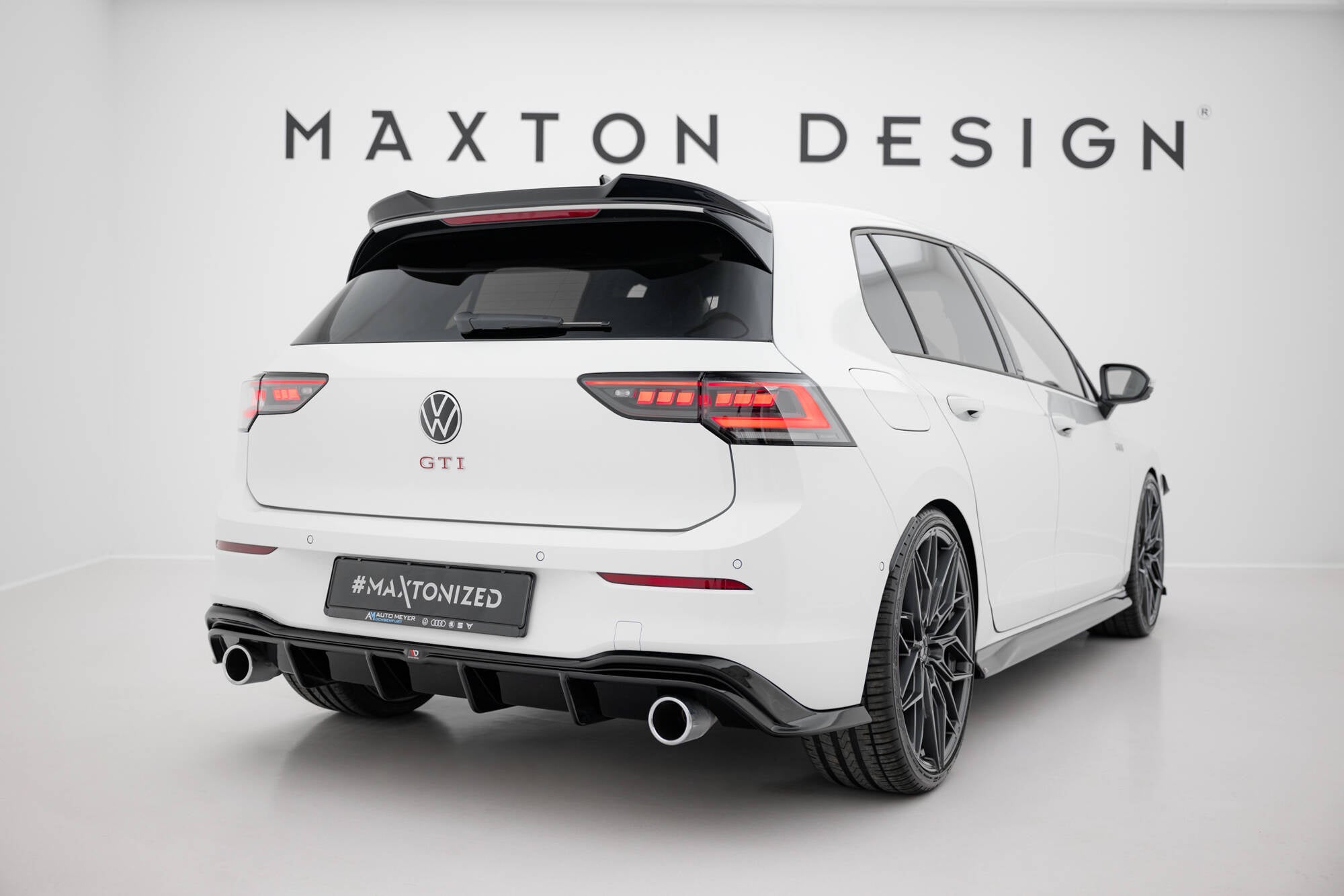 Maxton Design Difusor trasero V.4 para Volkswagen Golf GTI Mk8 - imagen 1