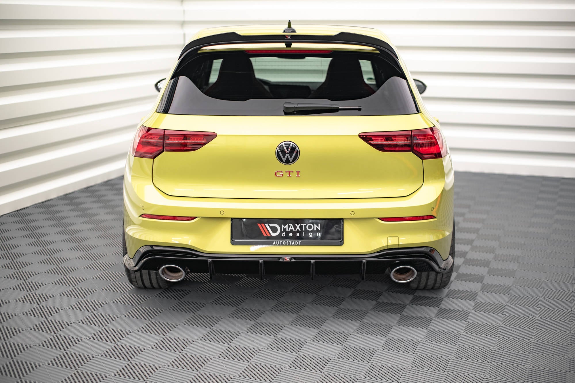 Maxton Design Difusor trasero para Volkswagen Golf GTI Clubsport Mk8 - imagen 2