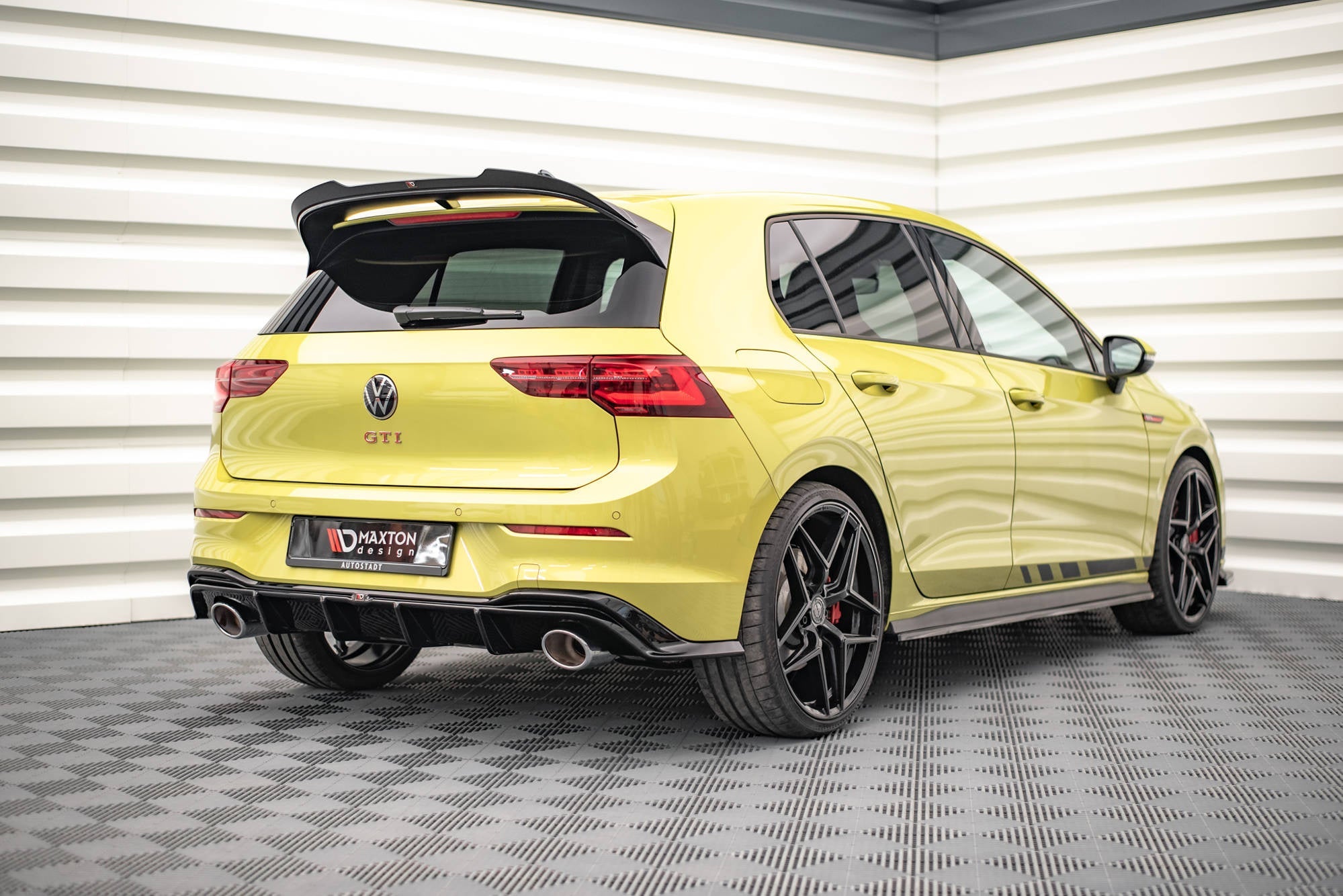 Maxton Design Difusor trasero para Volkswagen Golf GTI Clubsport Mk8 - imagen 4