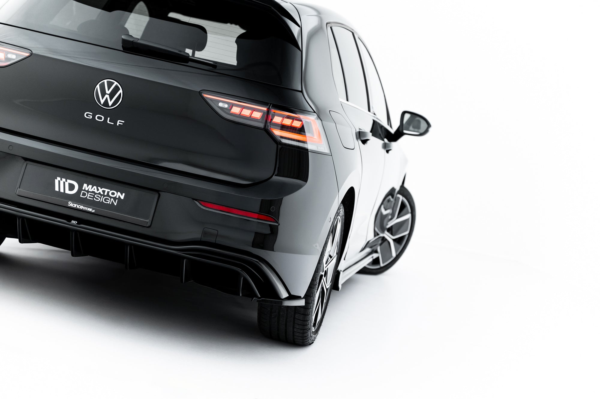 Maxton Design Difusor trasero para Volkswagen Golf Mk8 Facelift - imagen 3