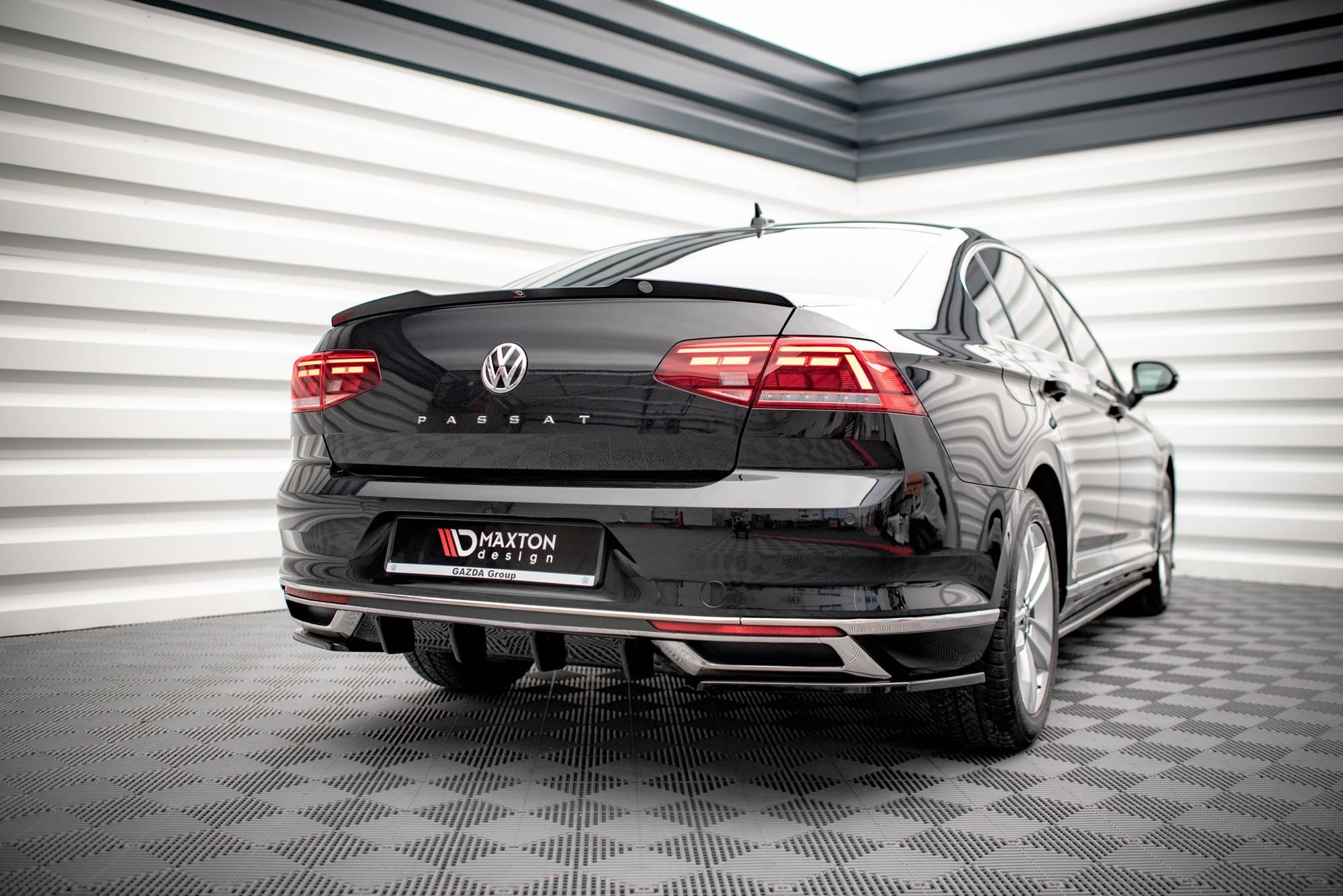 Maxton Design Difusor trasero para Volkswagen Passat B8 Facelift - imagen 1