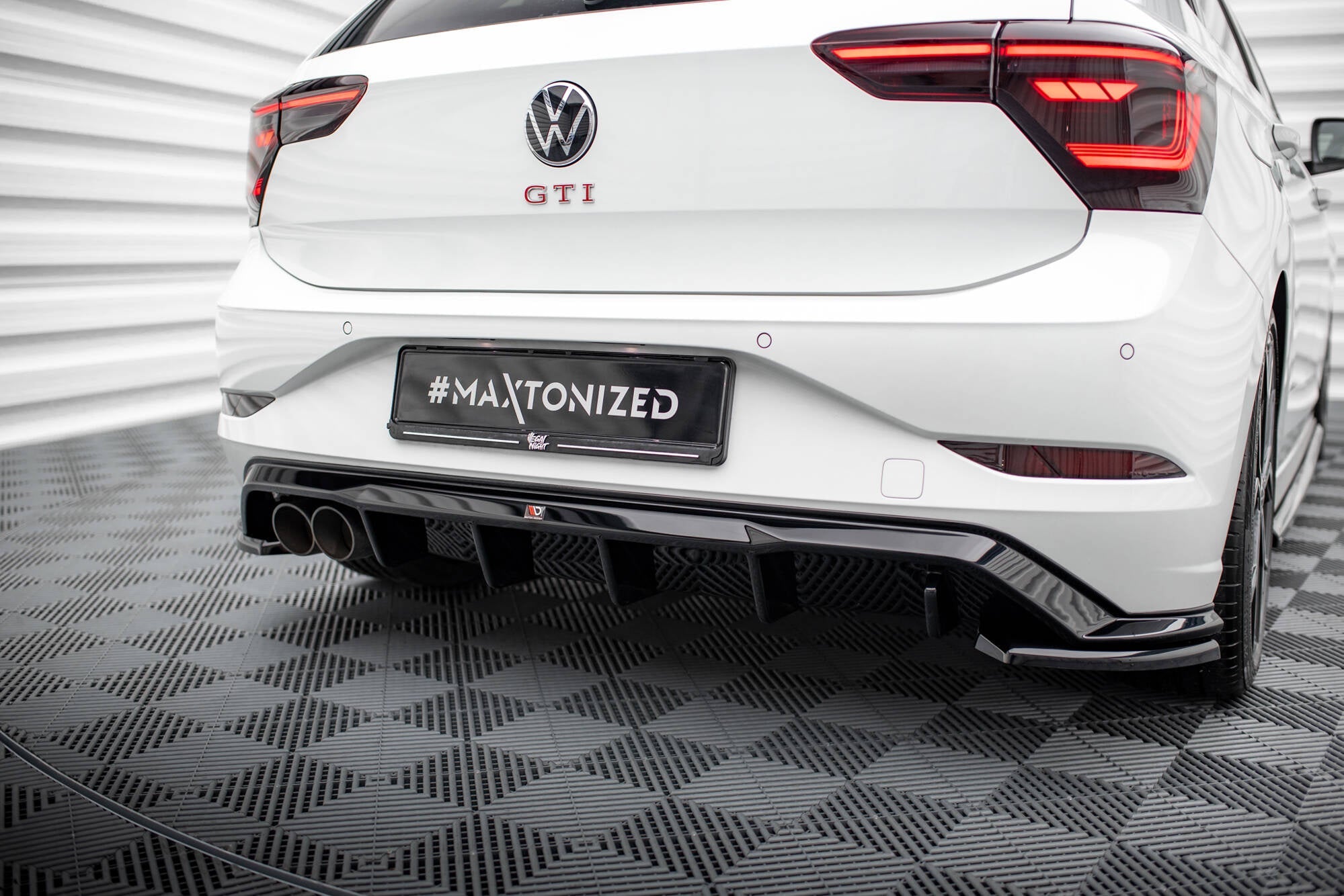 Maxton Design Difusor trasero para Volkswagen Polo GTI Mk6 Facelift - imagen 1