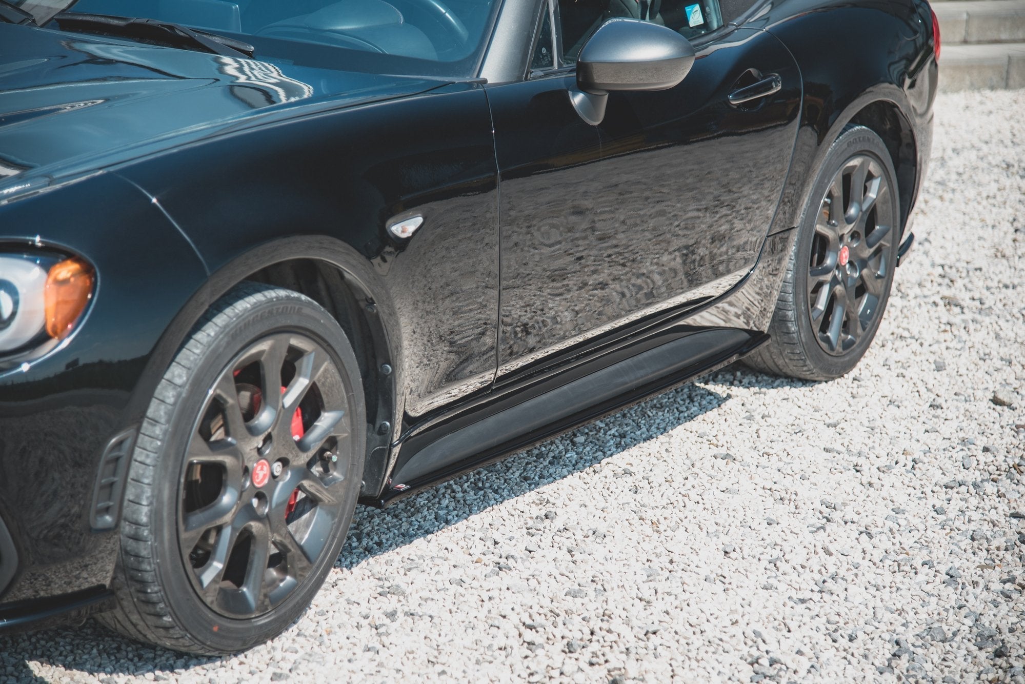 Maxton Design Difusores de taloneras laterales para Abarth 124 Spider - imagen 1