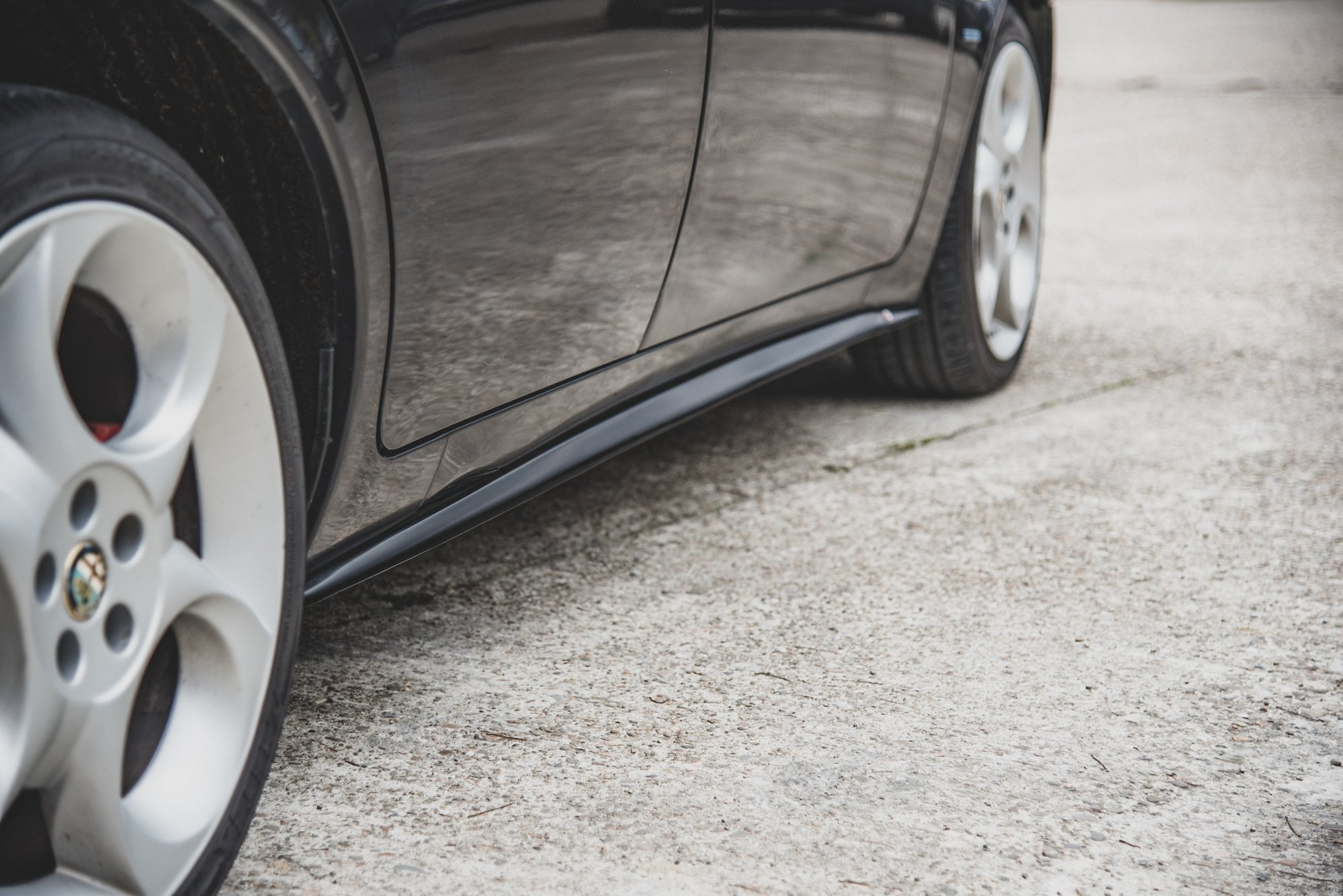 Maxton Design Difusores de taloneras laterales para Alfa Romeo 156 Facelift - imagen 5