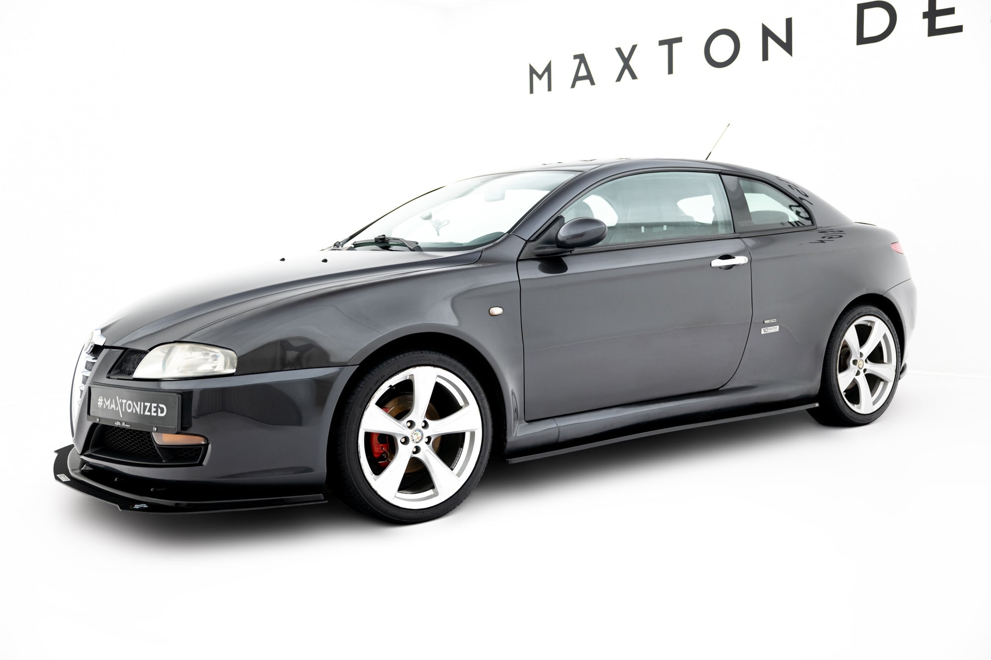 Maxton Design Difusores de taloneras laterales para Alfa Romeo GT - imagen 3