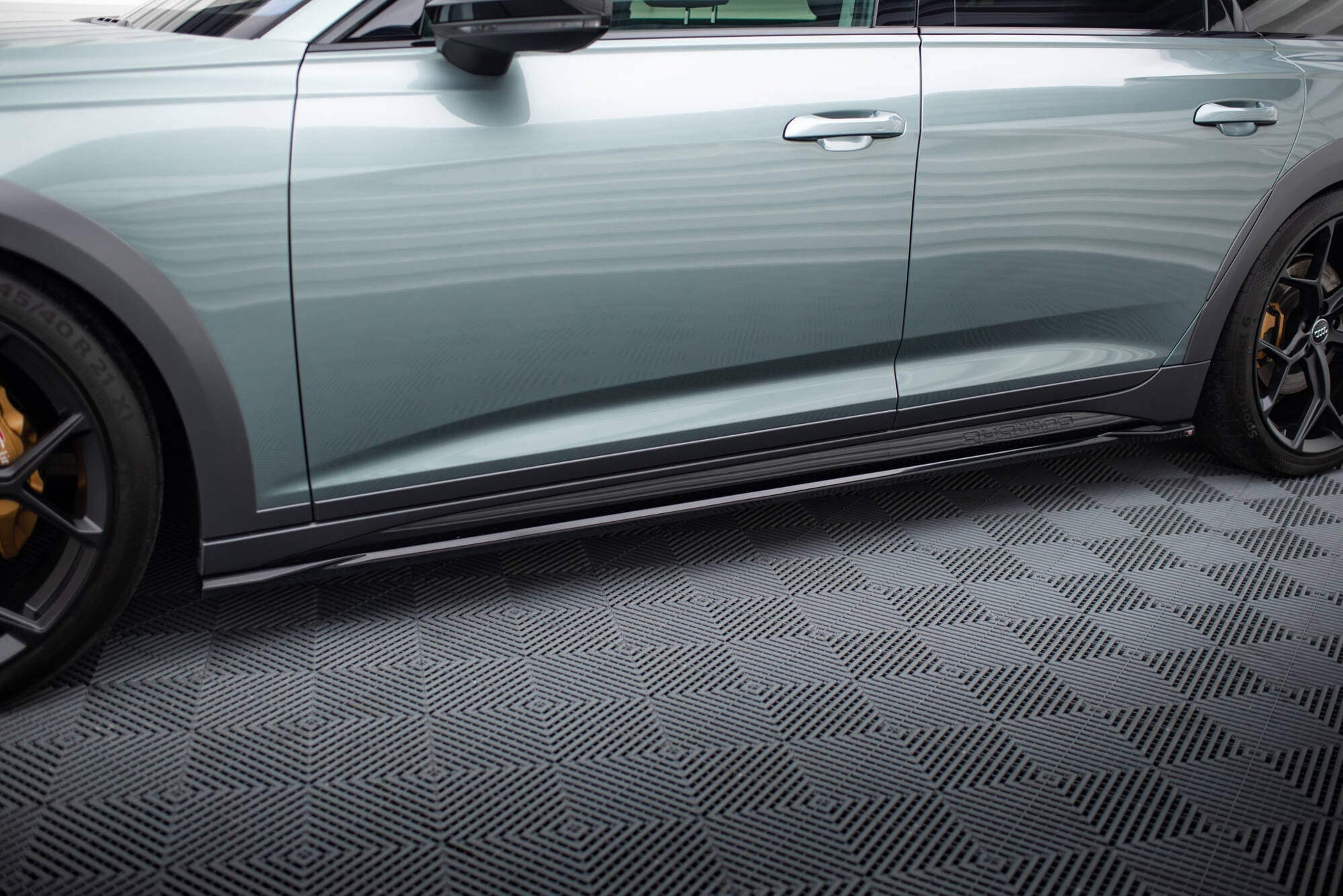 Maxton Design Difusores de taloneras laterales para Audi A6 Allroad C8 - imagen 1