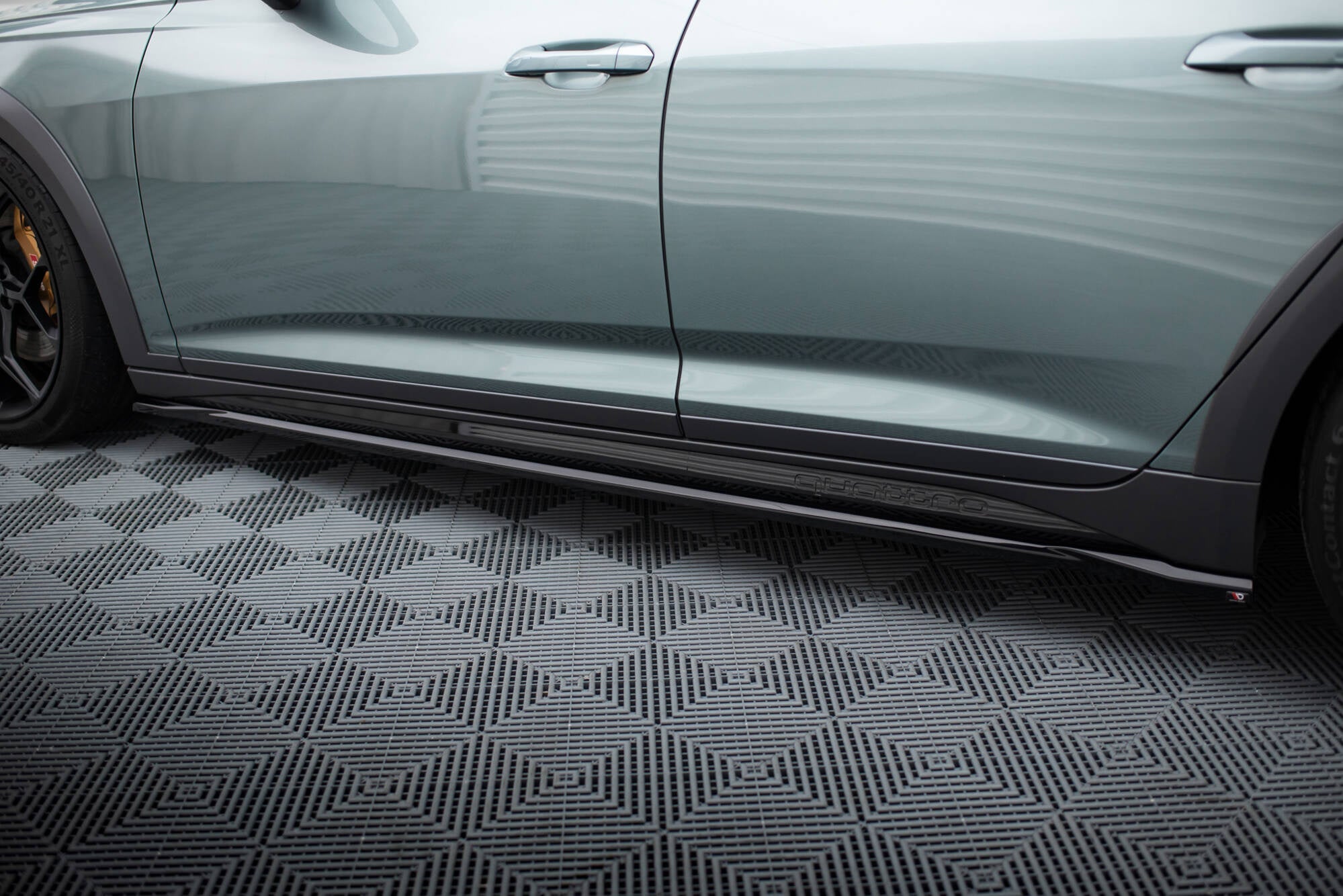 Maxton Design Difusores de taloneras laterales para Audi A6 Allroad C8 - imagen 3