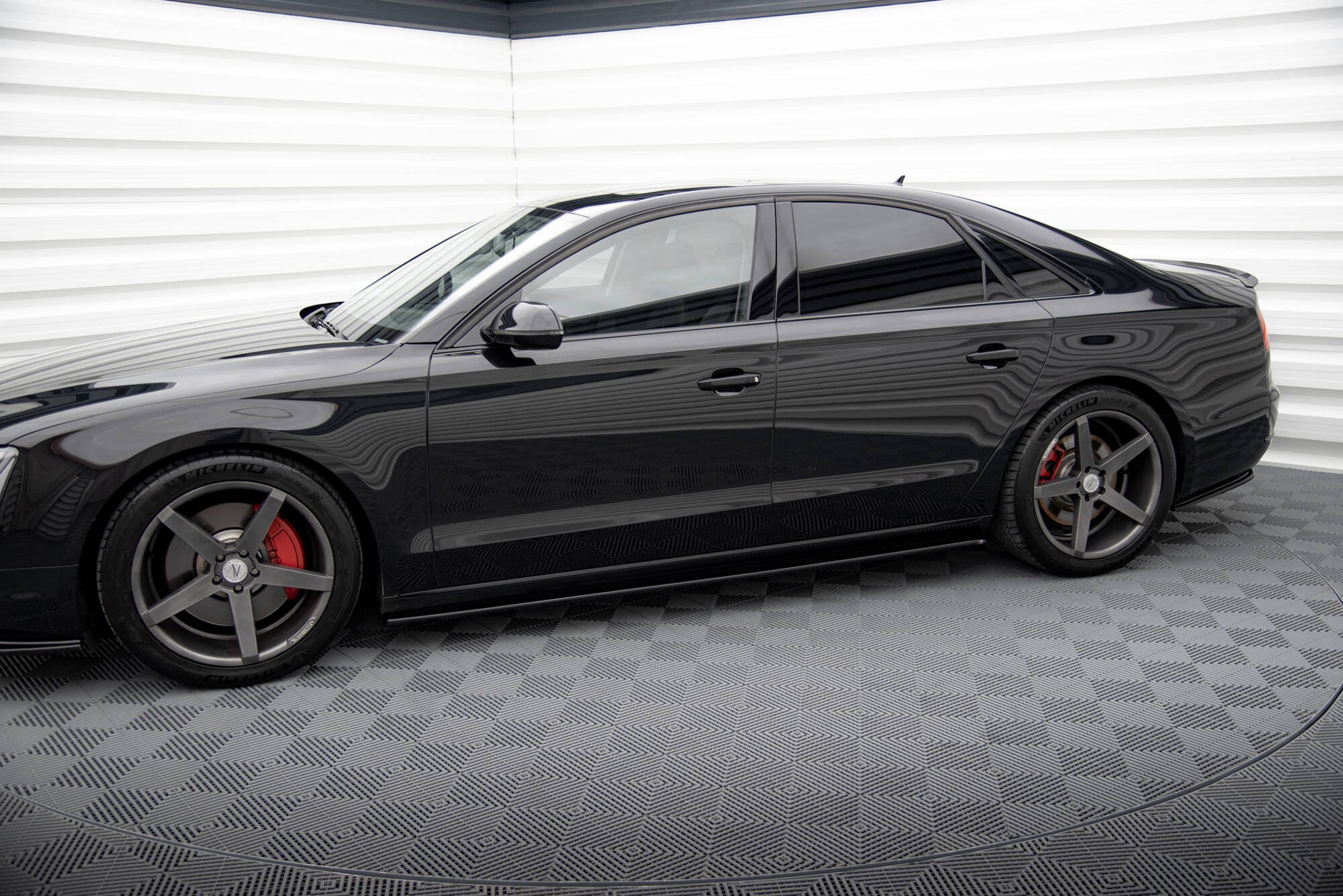 Maxton Design Difusores de taloneras laterales para Audi A8 D4 - imagen 2