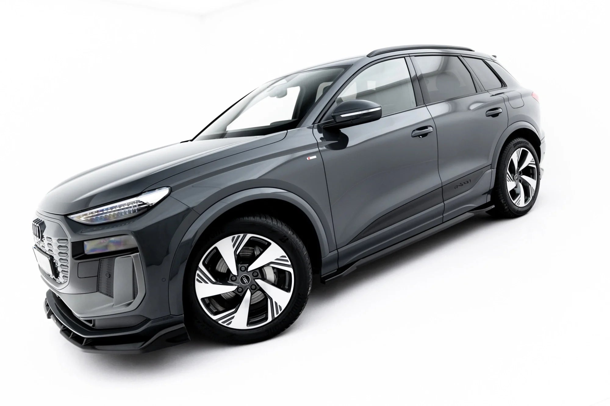 Maxton Design Difusores de taloneras laterales para Audi Q6 e-tron Standard / S-Line / SQ6 e-tron SUV / Sportback Mk1 - imagen 3