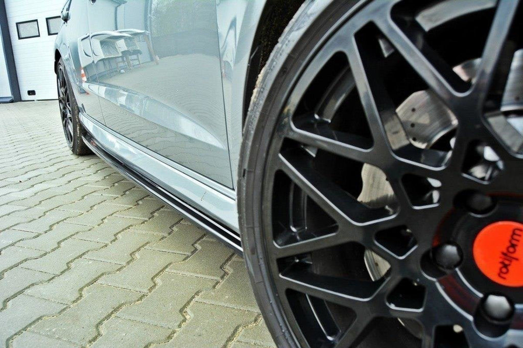 Maxton Design Difusores de taloneras laterales para Audi RS3 8V Sportback - imagen 2