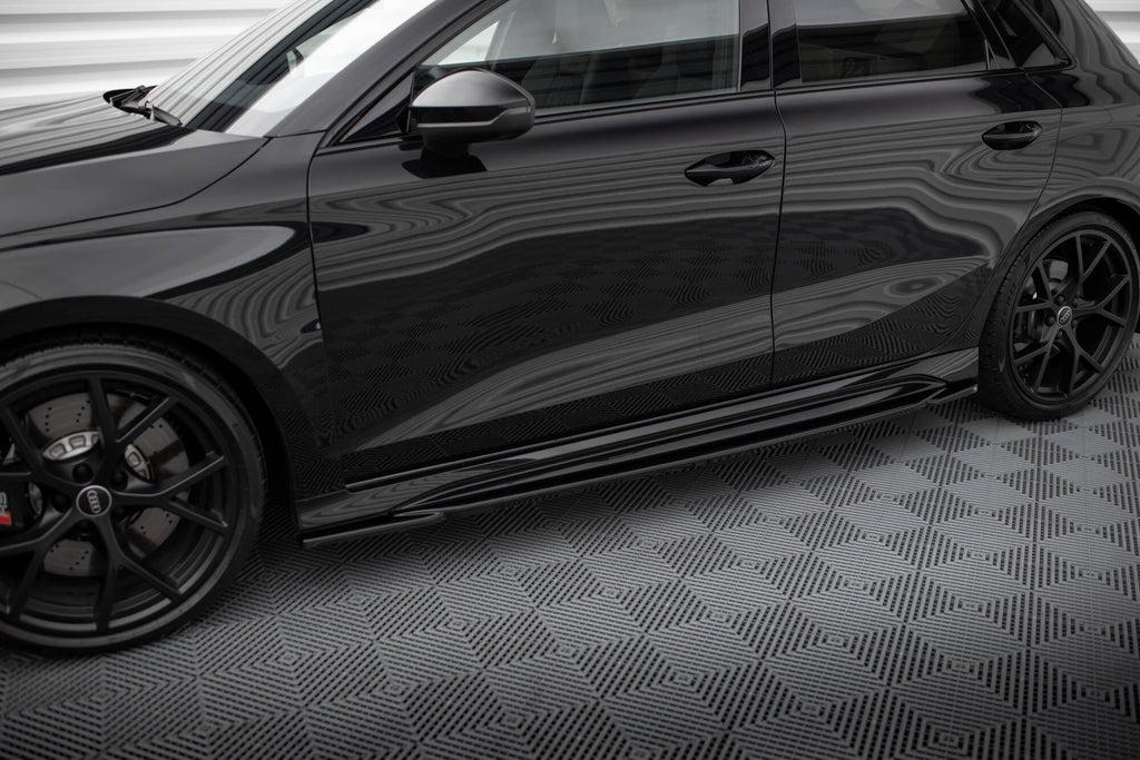 Maxton Design Difusores de taloneras laterales para Audi RS3 Sportback 8Y - imagen 1