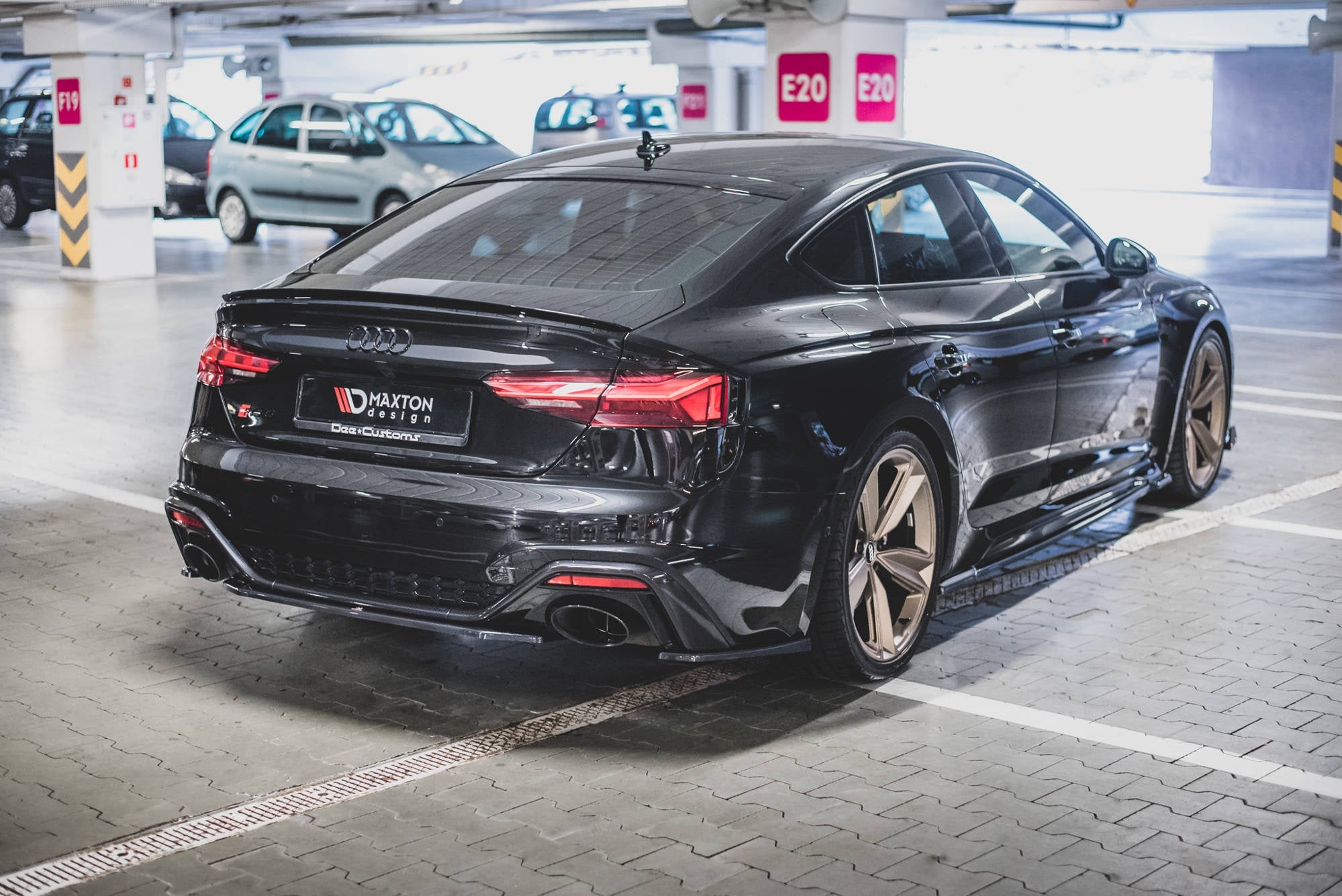 Maxton Design Difusores de taloneras laterales para Audi RS5 Sportback F5 Facelift - imagen 3