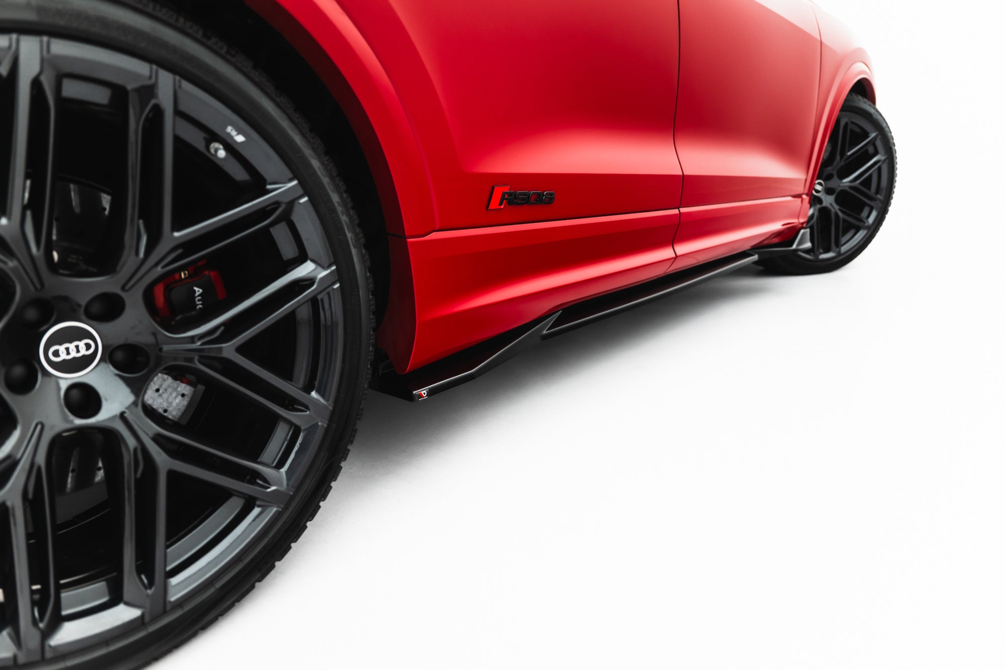 Maxton Design Difusores de taloneras laterales para Audi RSQ8 Mk1 Facelift - imagen 3