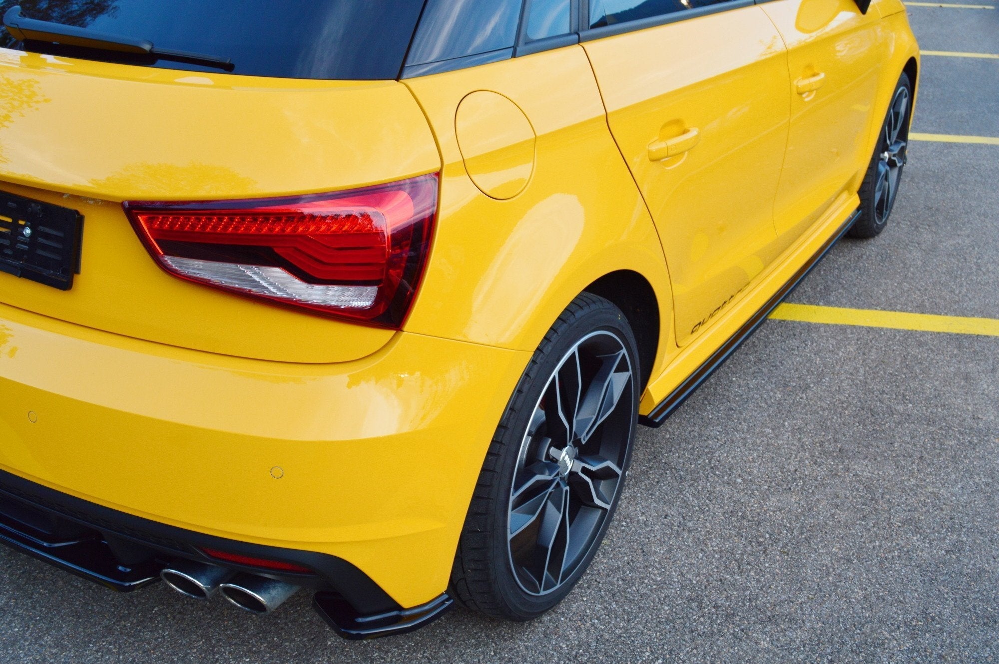 Maxton Design Difusores de taloneras laterales para Audi S1 8X - imagen 3