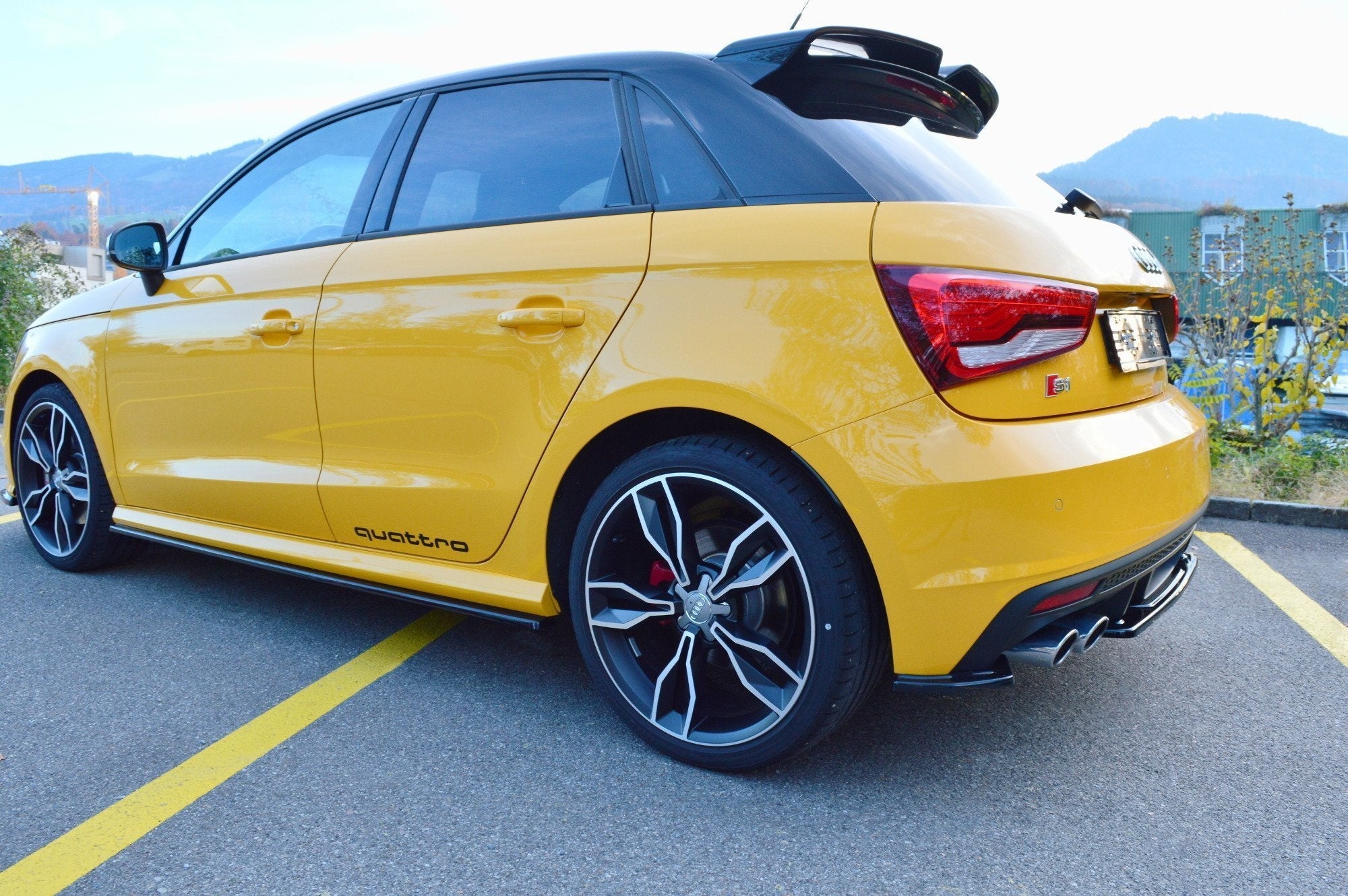 Maxton Design Difusores de taloneras laterales para Audi S1 8X - imagen 1
