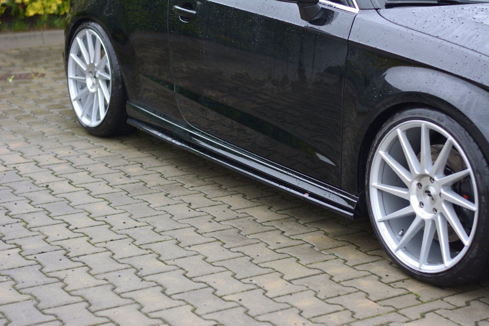 Maxton Design Difusores de taloneras laterales para Audi S3/A3 S-Line Hatchback 8V/8V Facelift - imagen 1