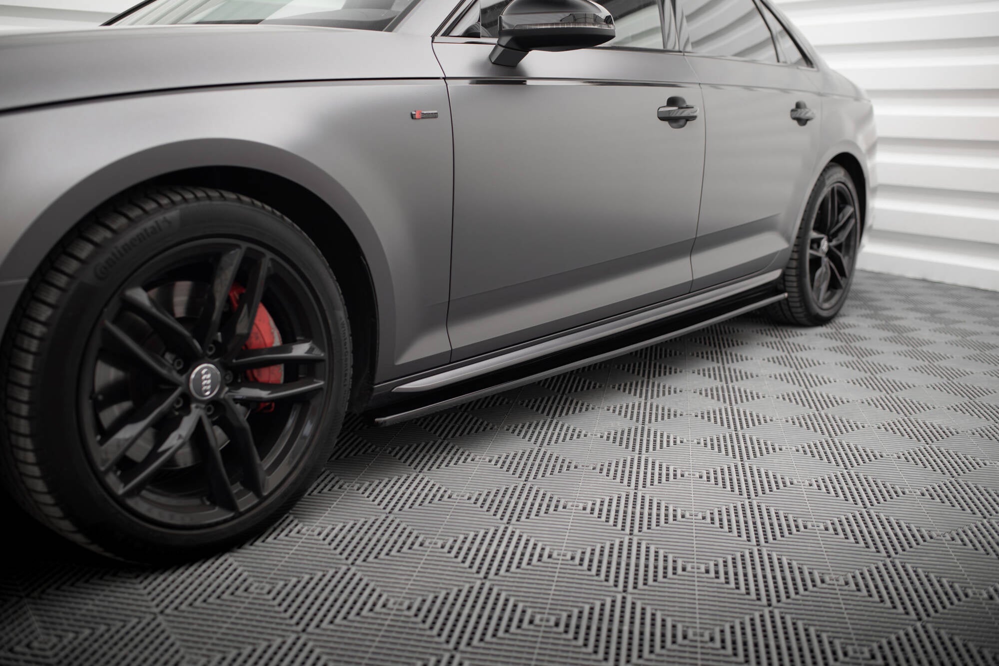 Maxton Design Difusores de taloneras laterales para Audi S4 / A4 S-Line / A4 Competiton B9 - imagen 1