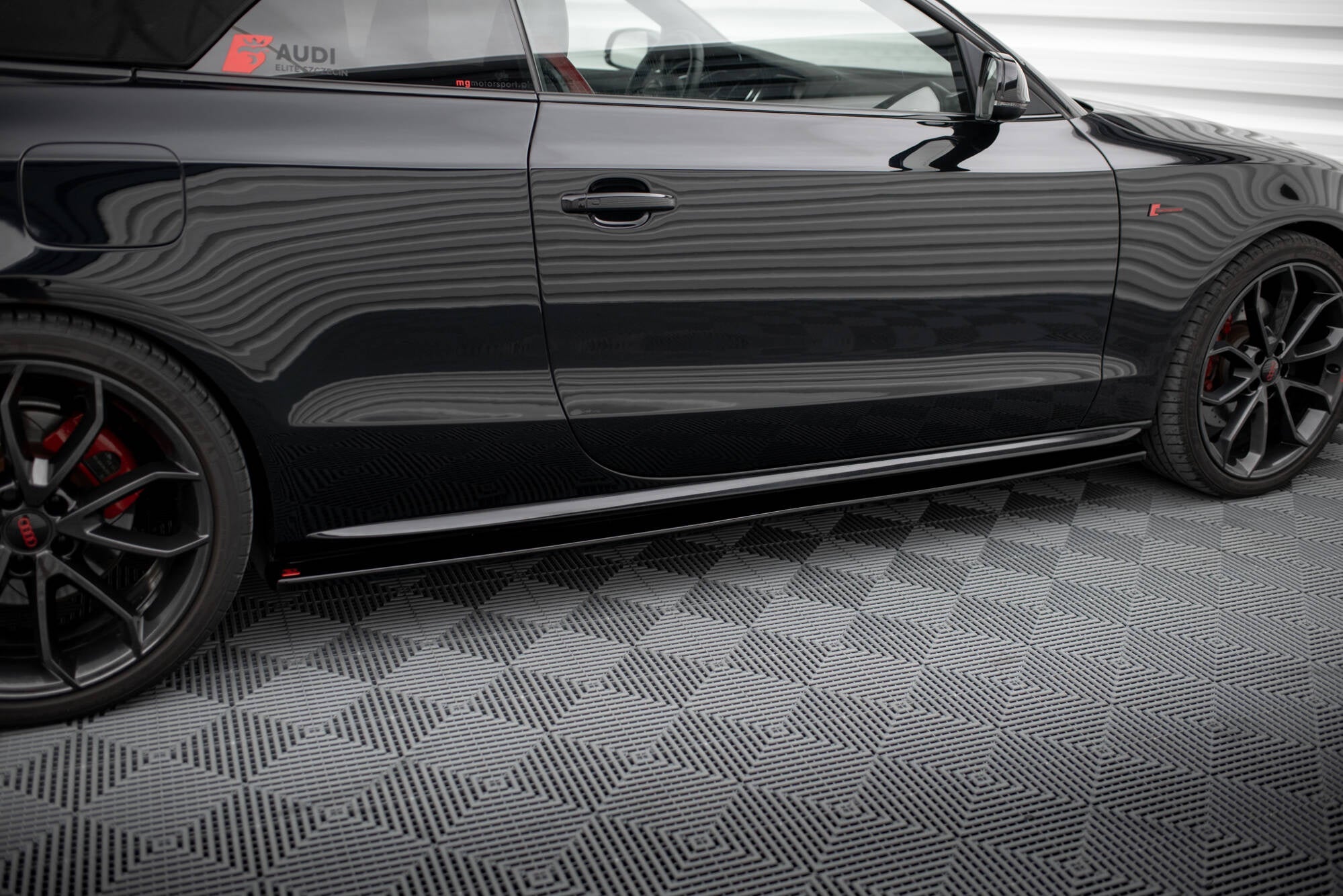 Maxton Design Difusores de taloneras laterales para Audi S5 / A5 / A5 S-Line 8T / 8T Facelift - imagen 1