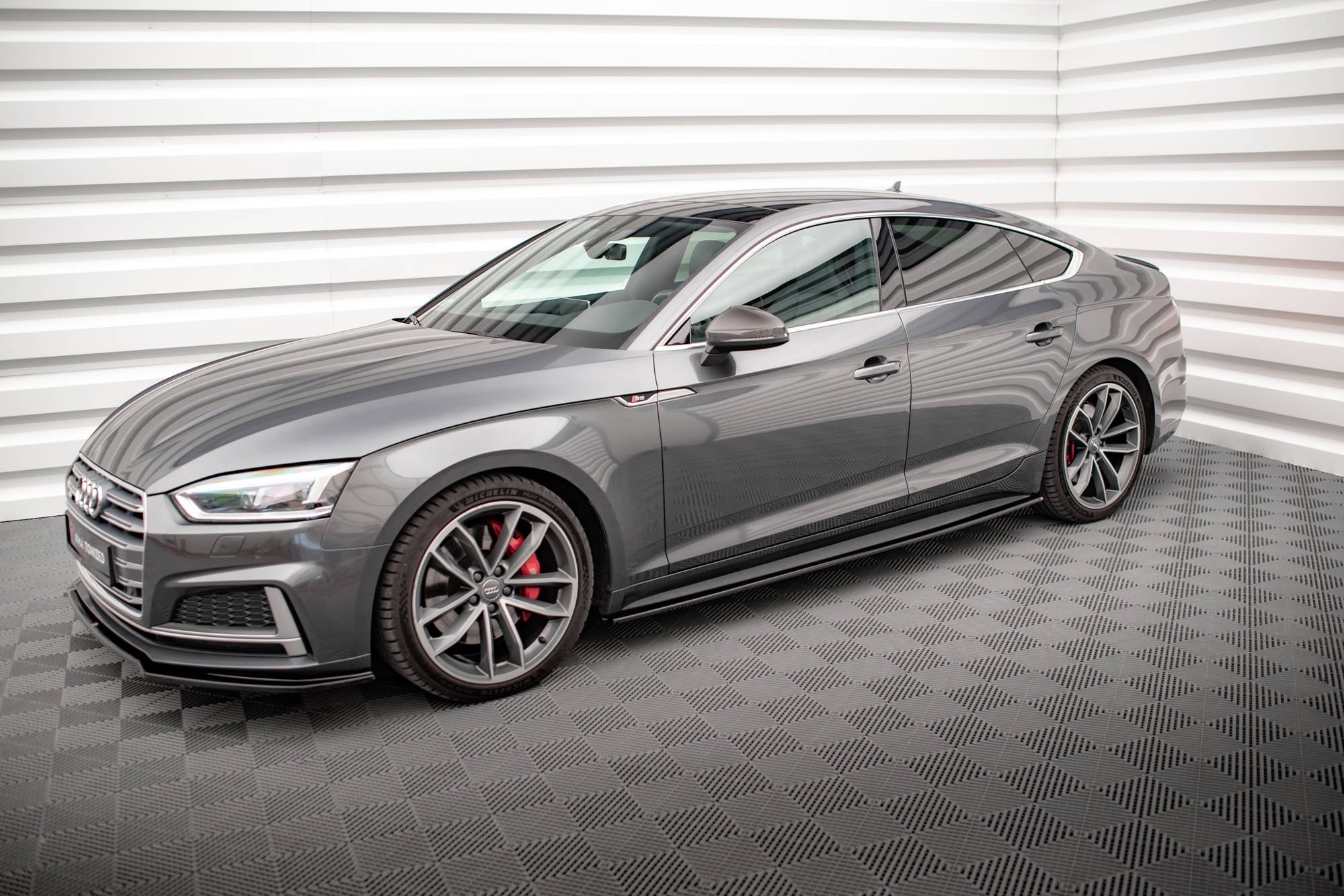 Maxton Design Difusores de taloneras laterales para Audi S5 / A5 S-Line F5 Sportback - imagen 2