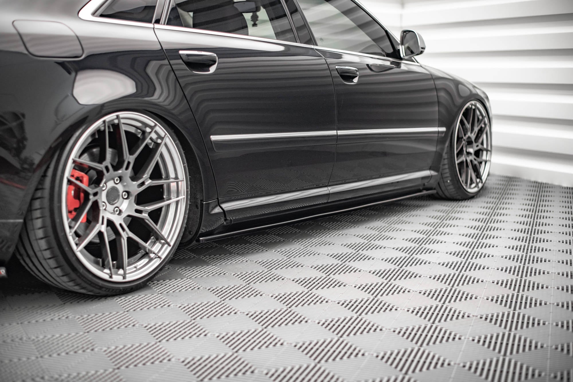 Maxton Design Difusores de taloneras laterales para Audi S8 D3 - imagen 2
