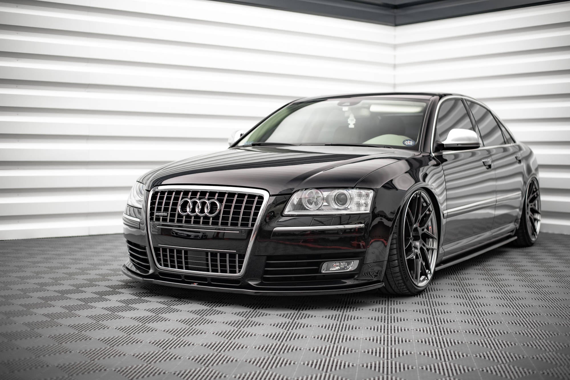 Maxton Design Difusores de taloneras laterales para Audi S8 D3 - imagen 3