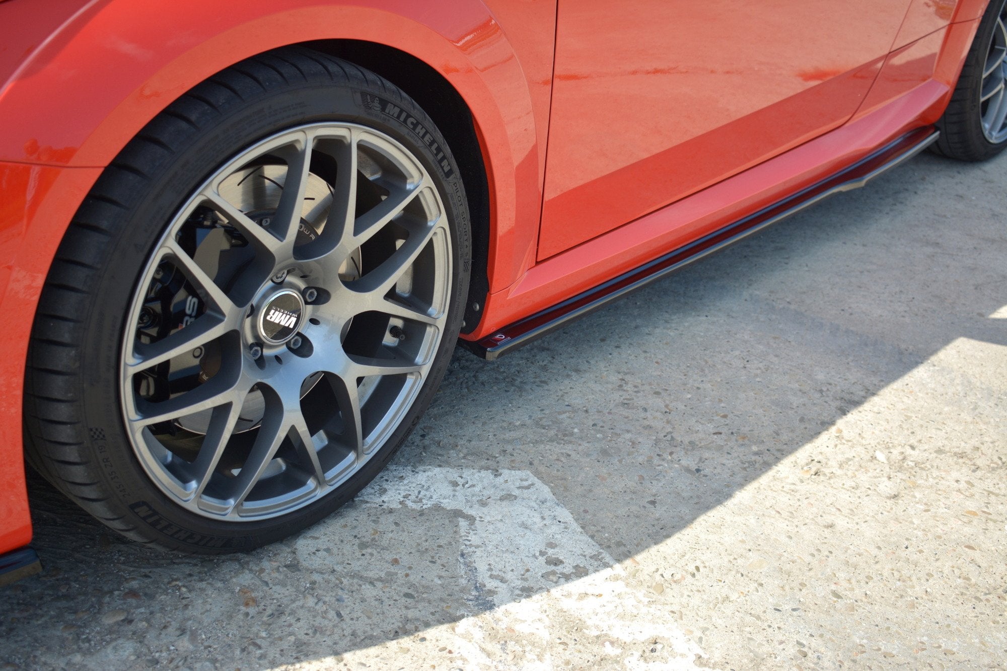 Maxton Design Difusores de taloneras laterales para Audi TT RS 8S - imagen 3