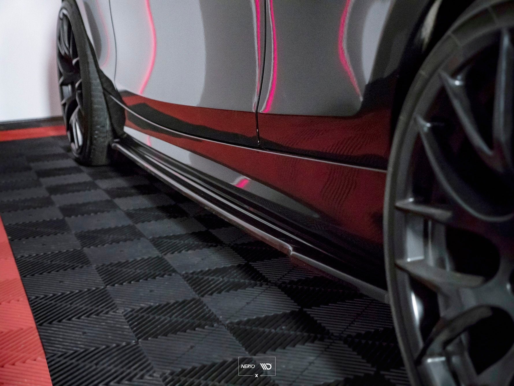 Maxton Design Difusores de taloneras laterales para BMW 1 E81 / E87 Facelift - imagen 1