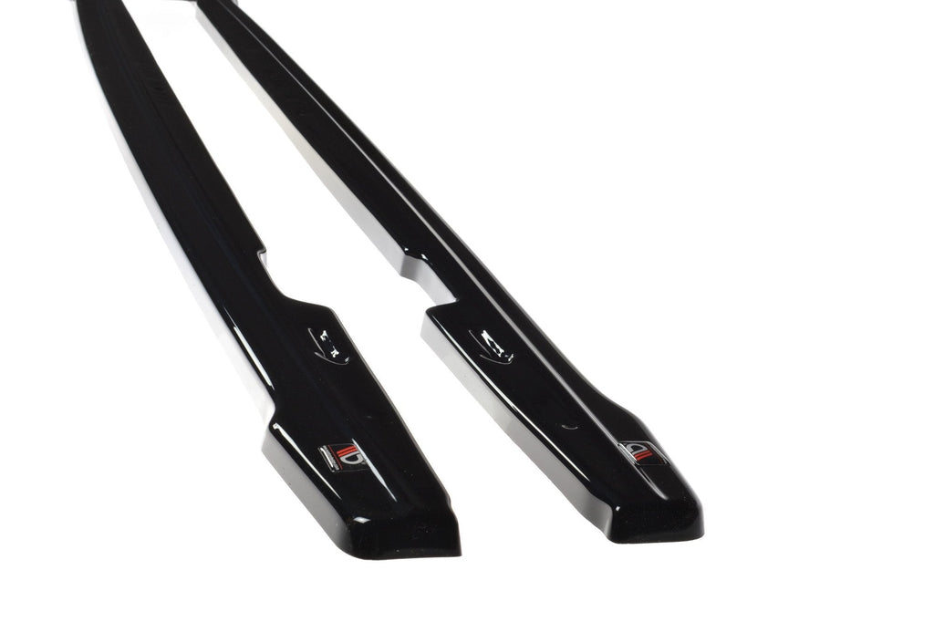 Maxton Design Difusores de taloneras laterales para BMW 1 E81 / E87 Facelift - imagen 4
