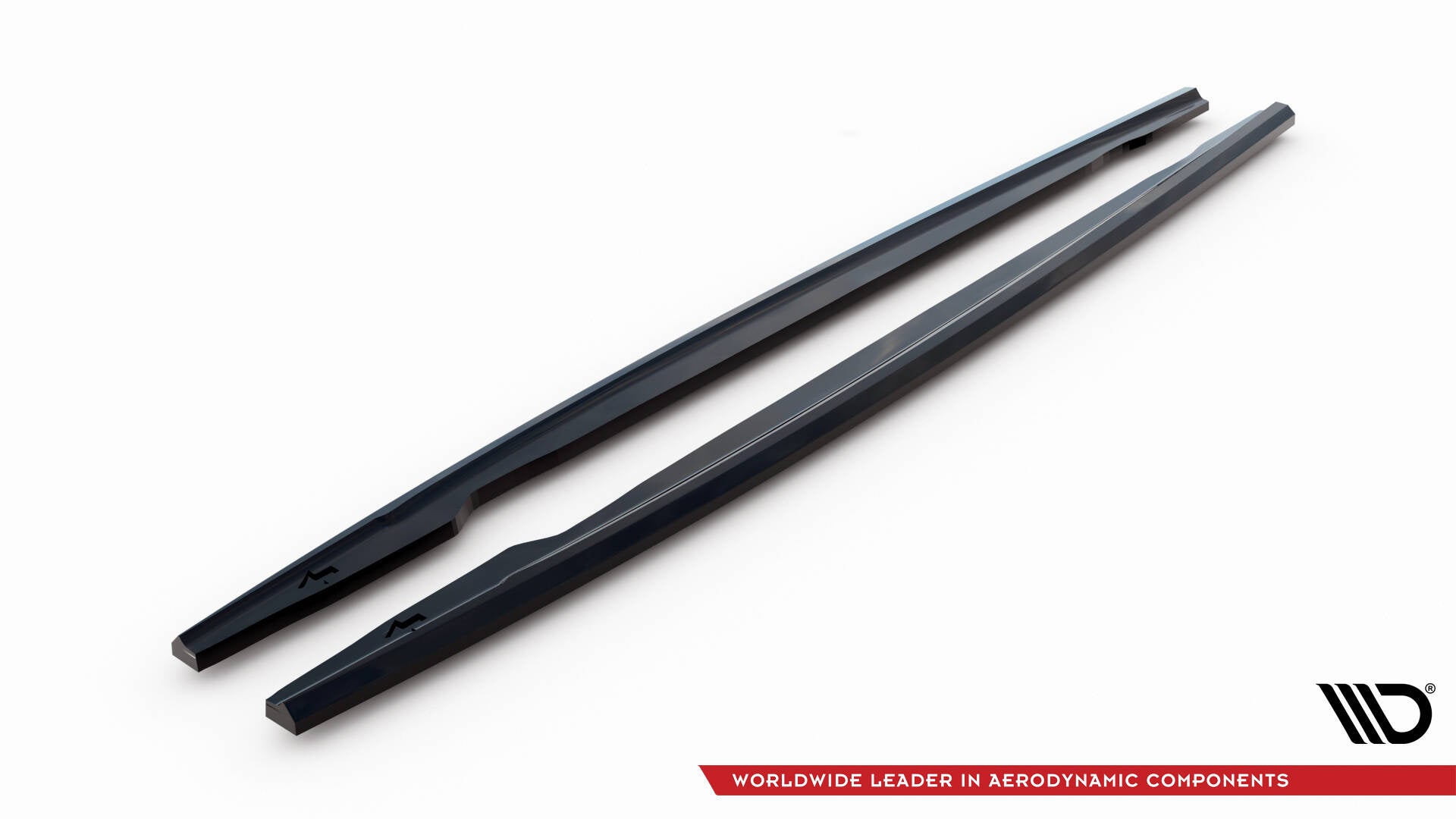 Maxton Design Difusores de taloneras laterales para BMW 1 M-Pack E82 - imagen 4