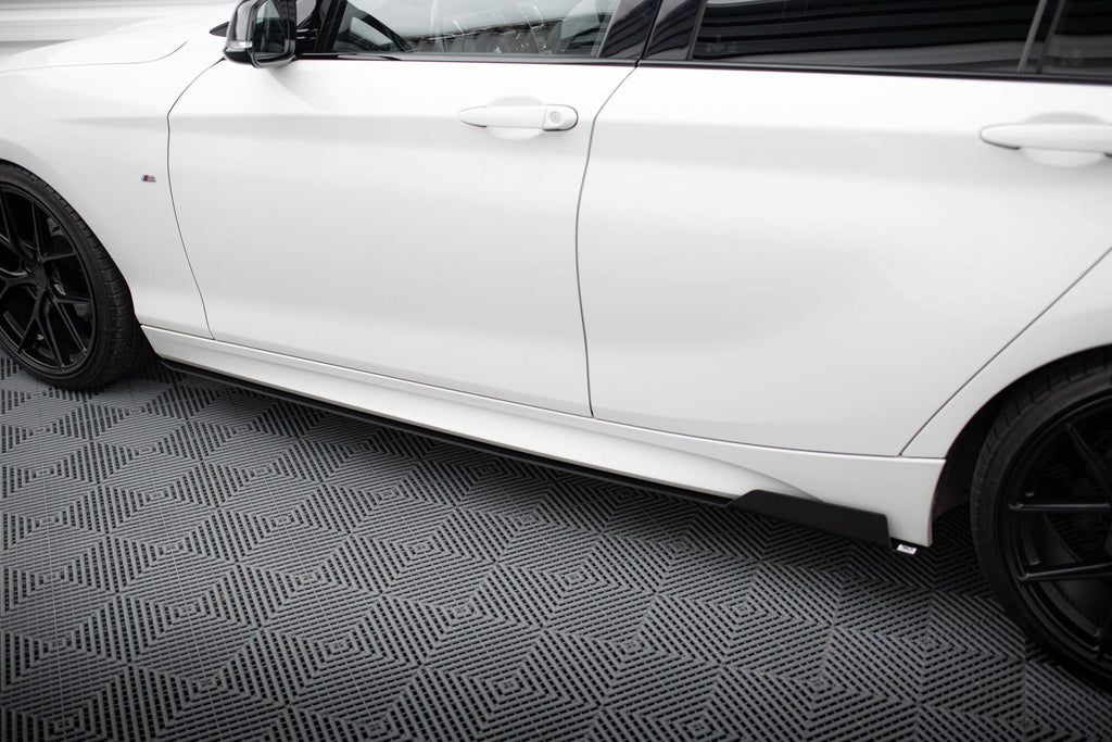 Maxton Design Difusores de taloneras laterales para BMW 1 M135i / M140i / M-Pack F21 - imagen 3