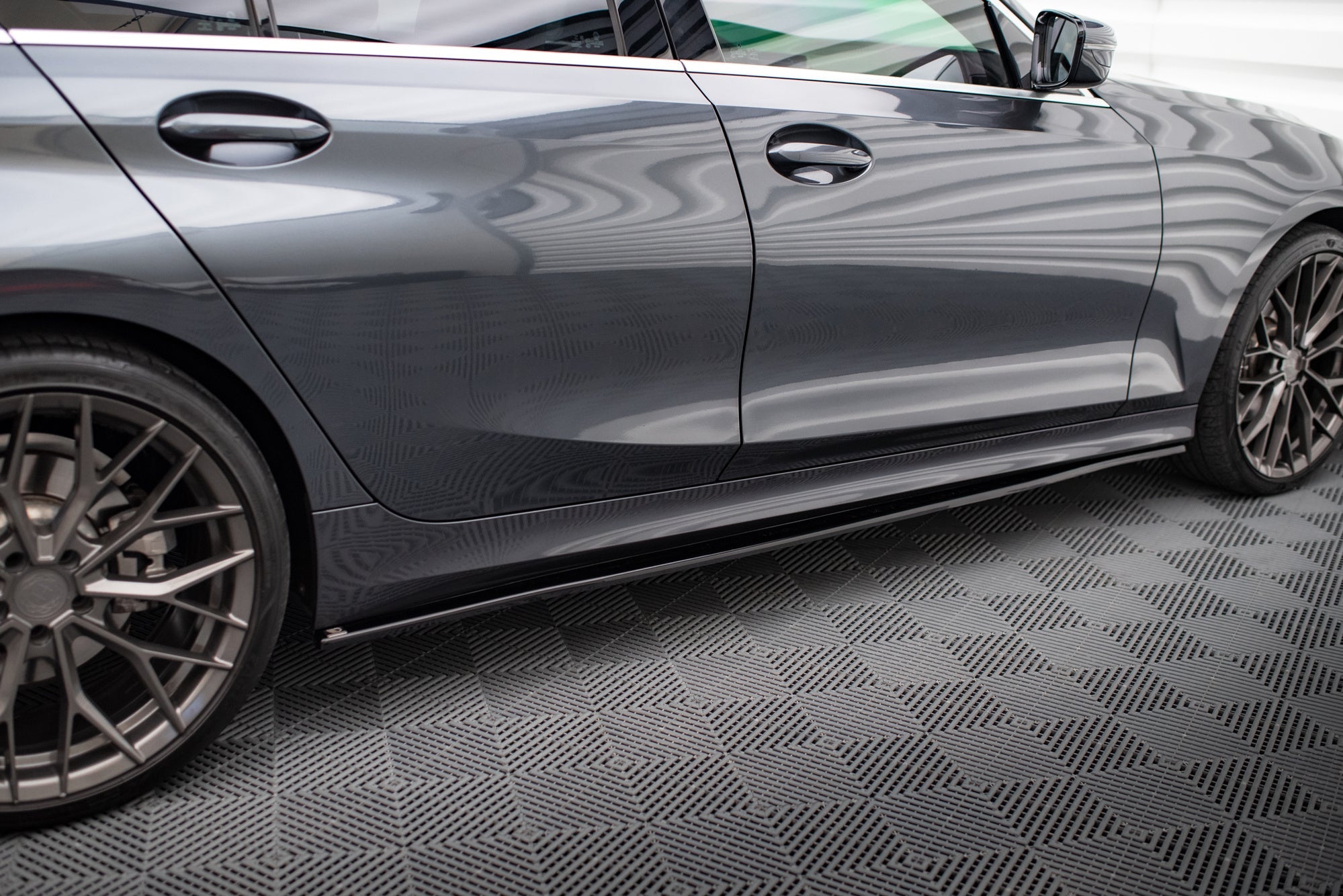 Maxton Design Difusores de taloneras laterales para BMW 3 M-Pack G20 - imagen 3
